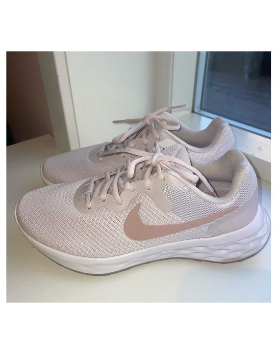 Nike - Sneakers - Size: 36 1/2