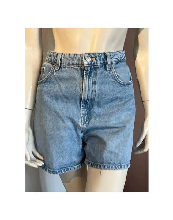 Zara - Shorts - Size: M