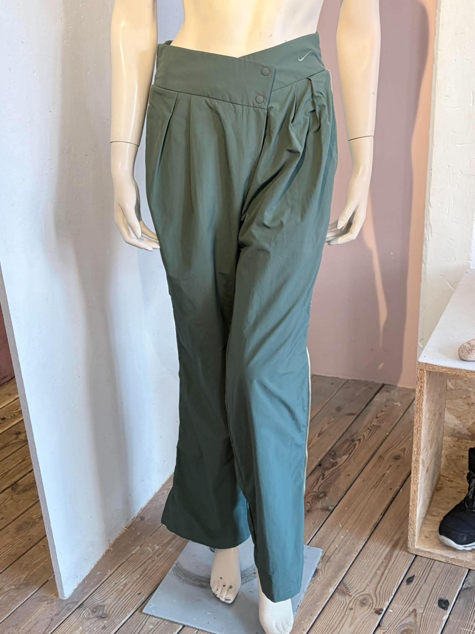 Nike - Sweatpants - Size: S