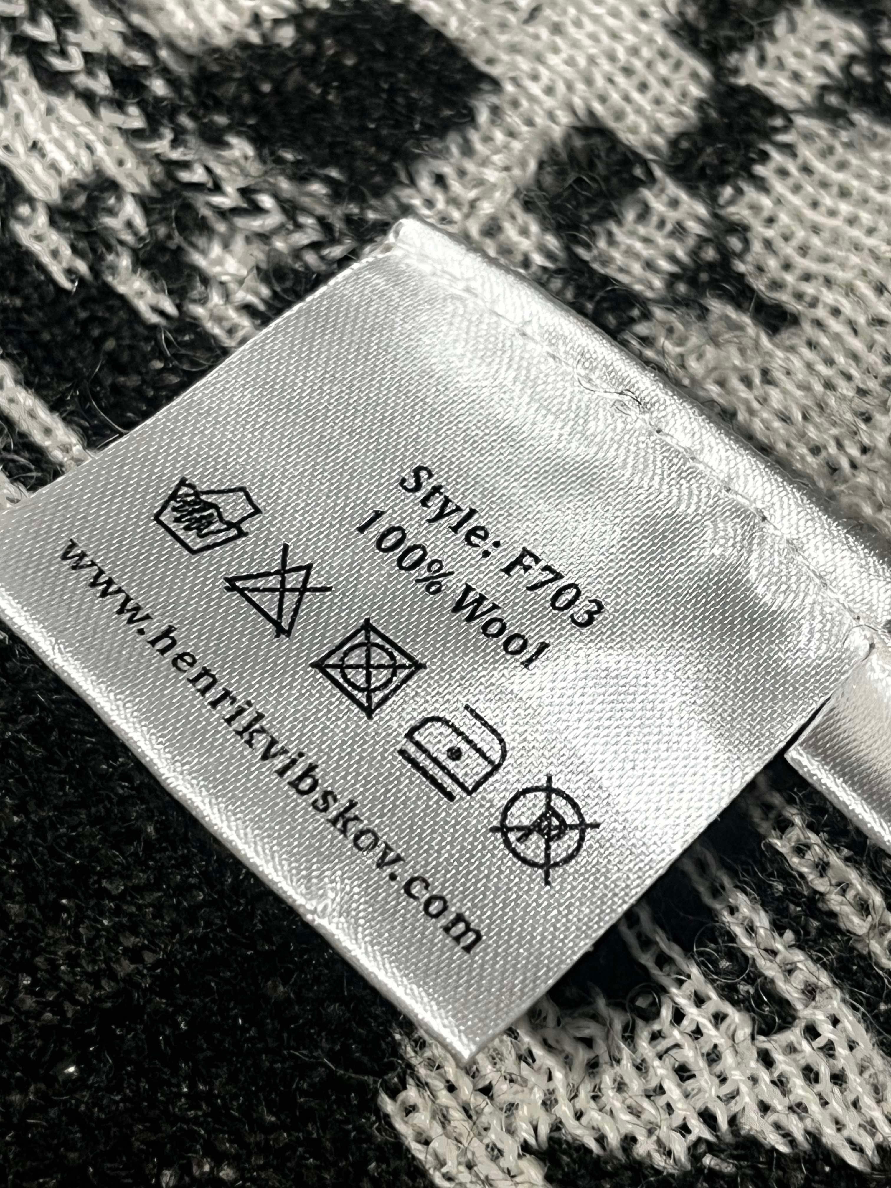 Henrik Vibskov - Cardigan - Size: S