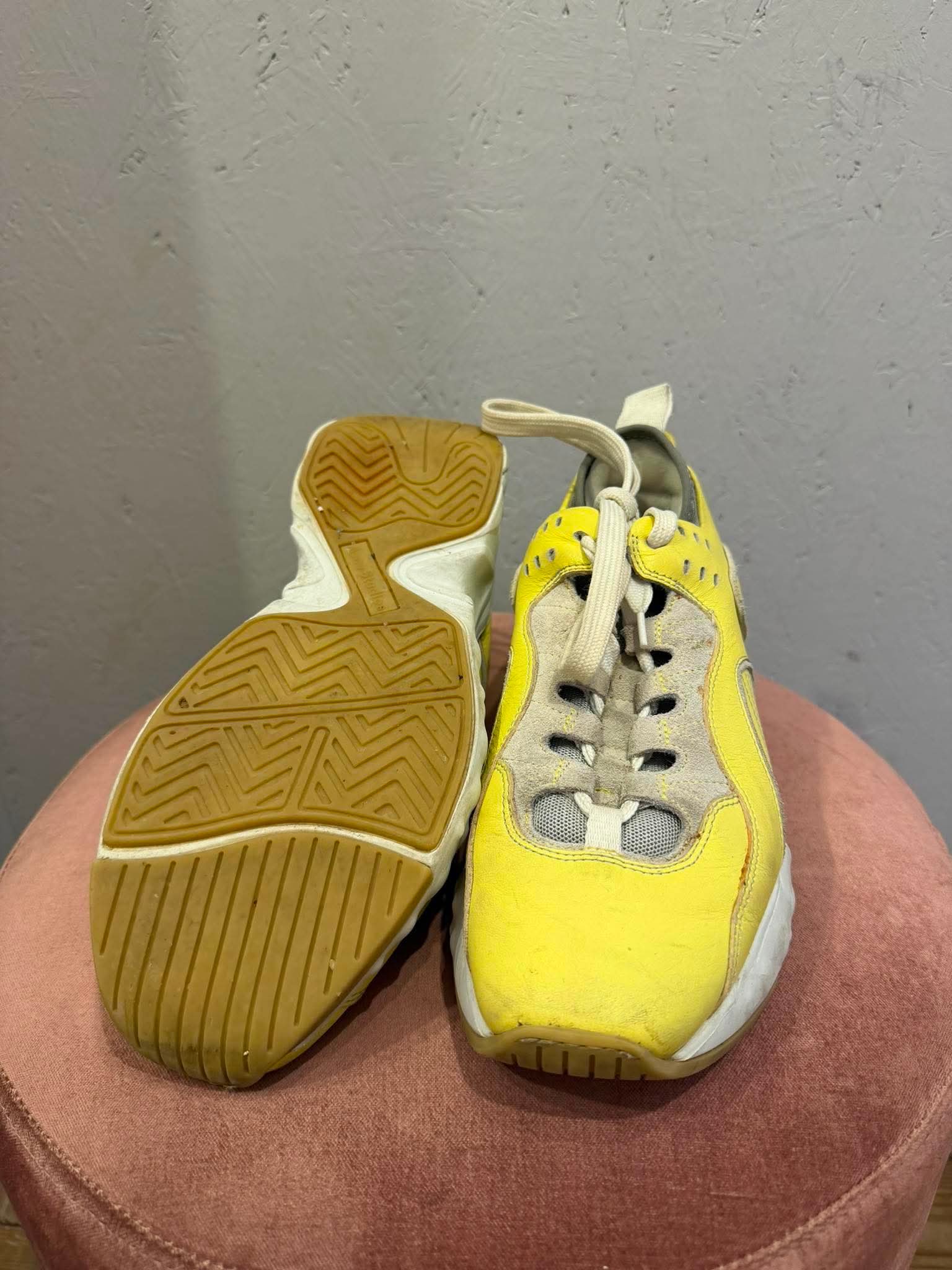 Acne Studios - Sneakers - Size: 37