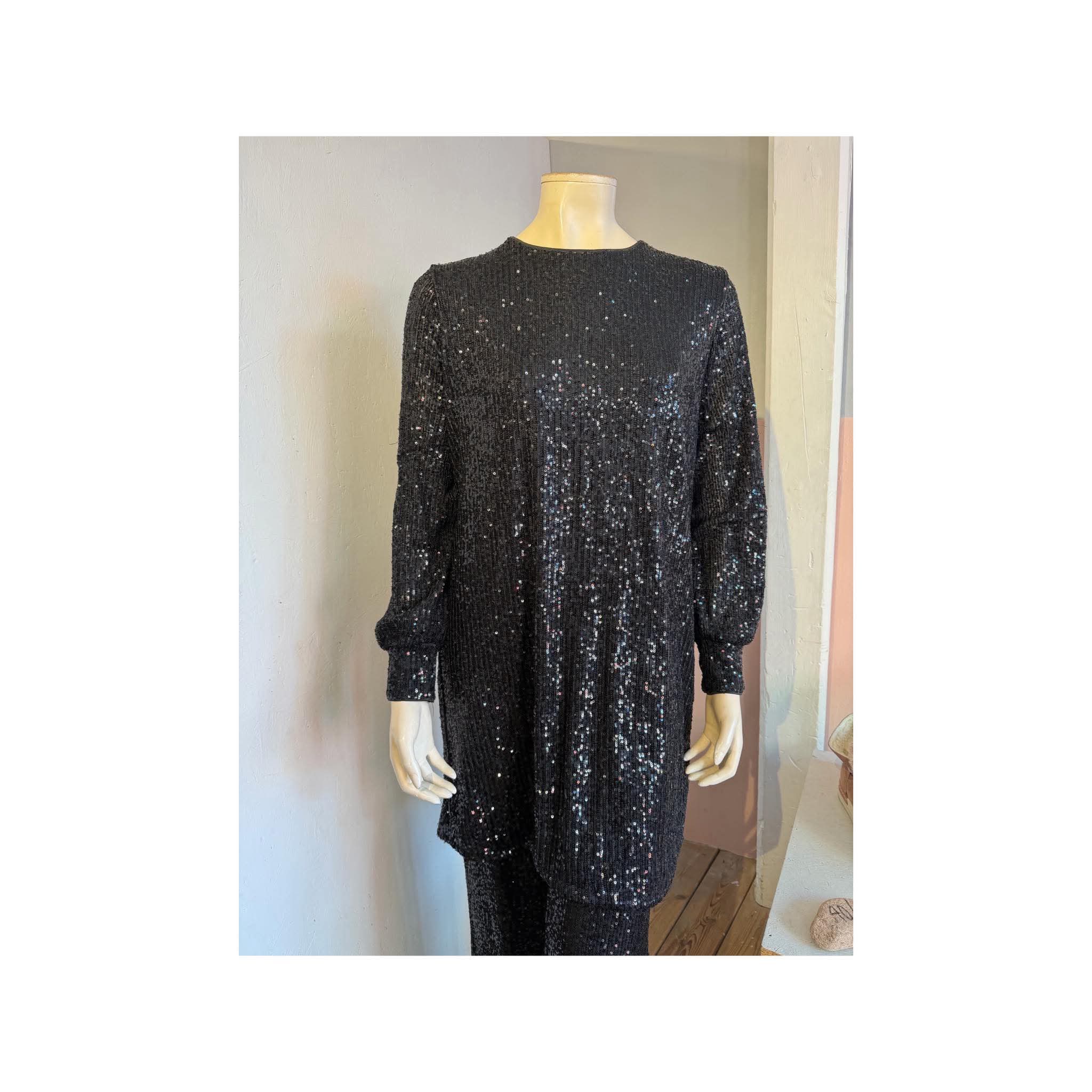 H&M - Kjole/lang bluse - SIze: L