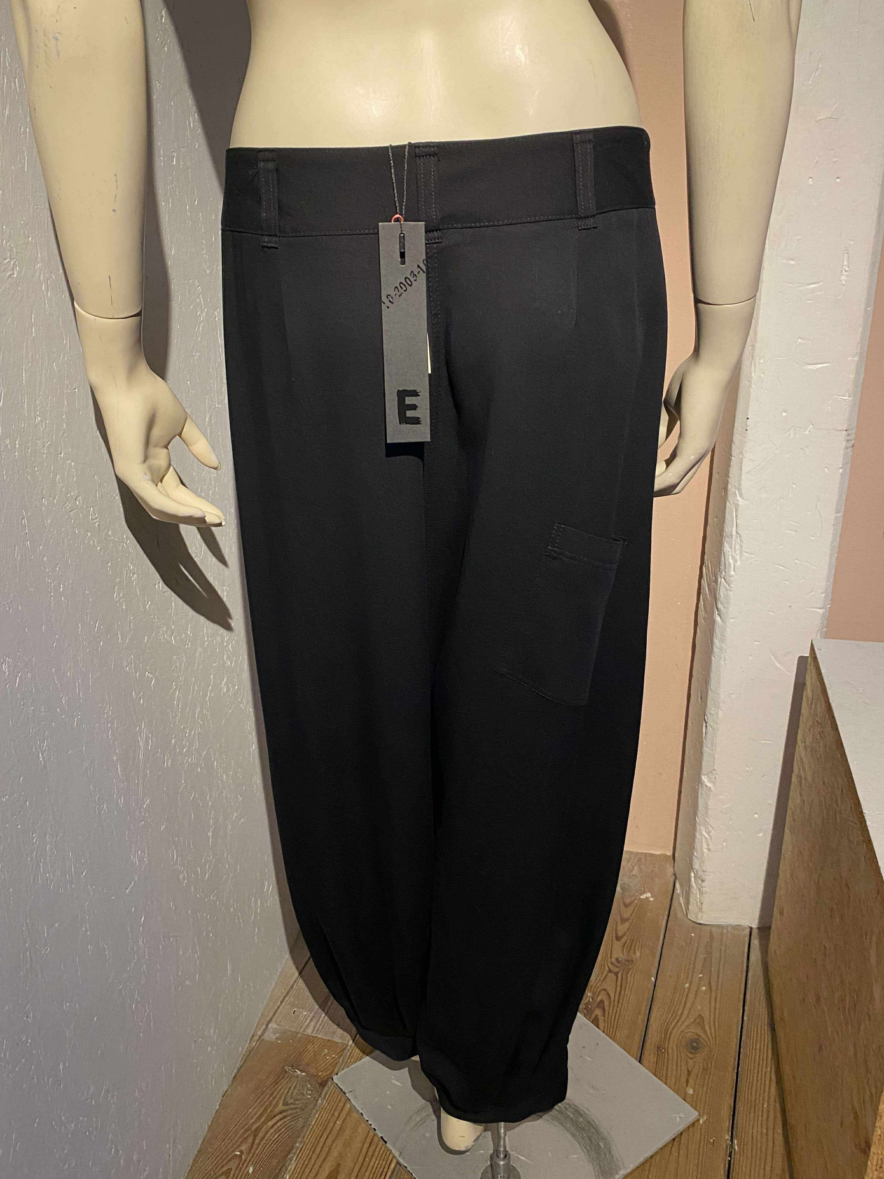 E! - Bukser - Size: M