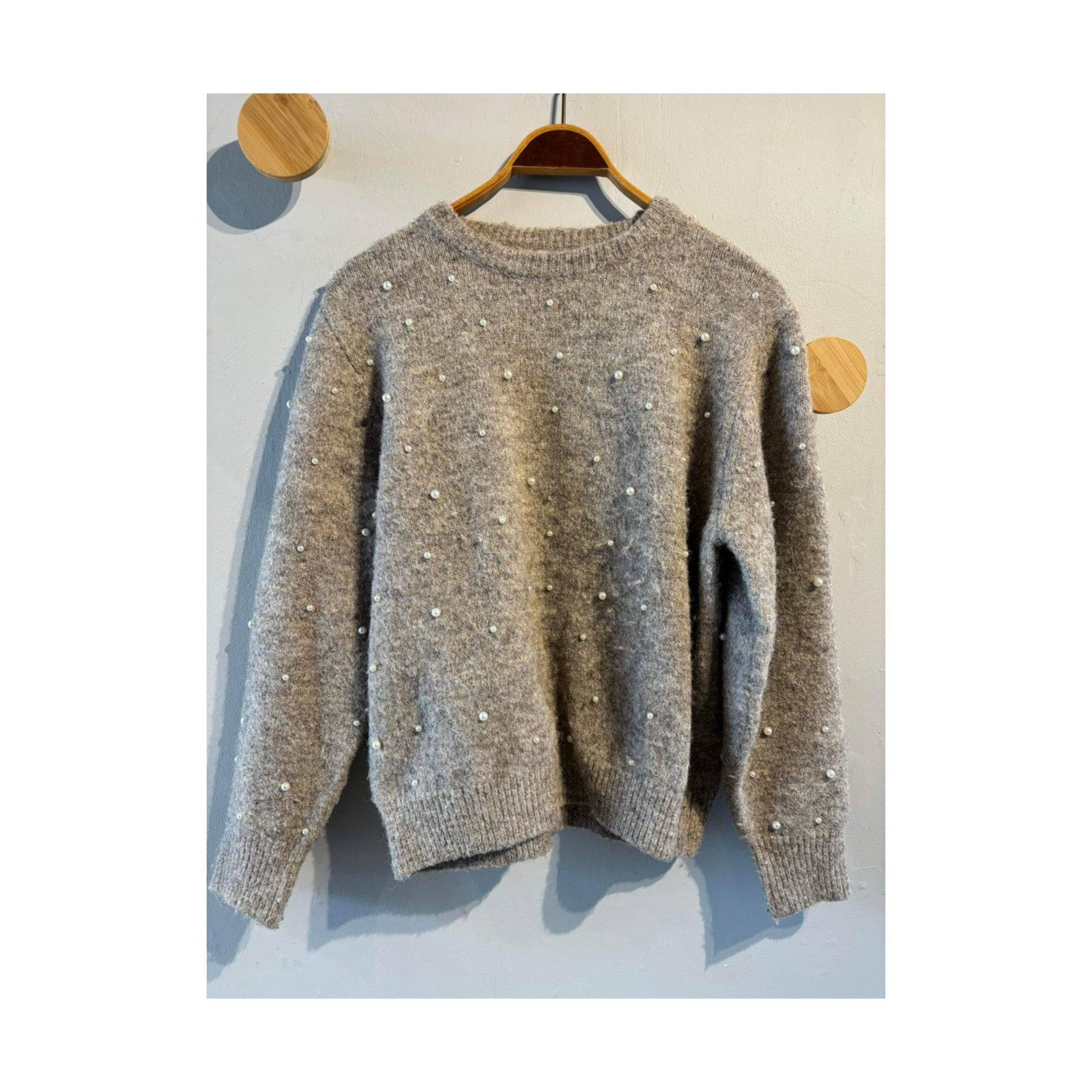 A View - Sweater - Size: S