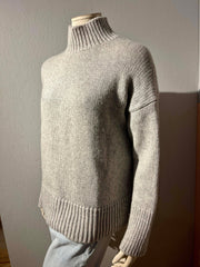 Vince - Sweater - Size: M