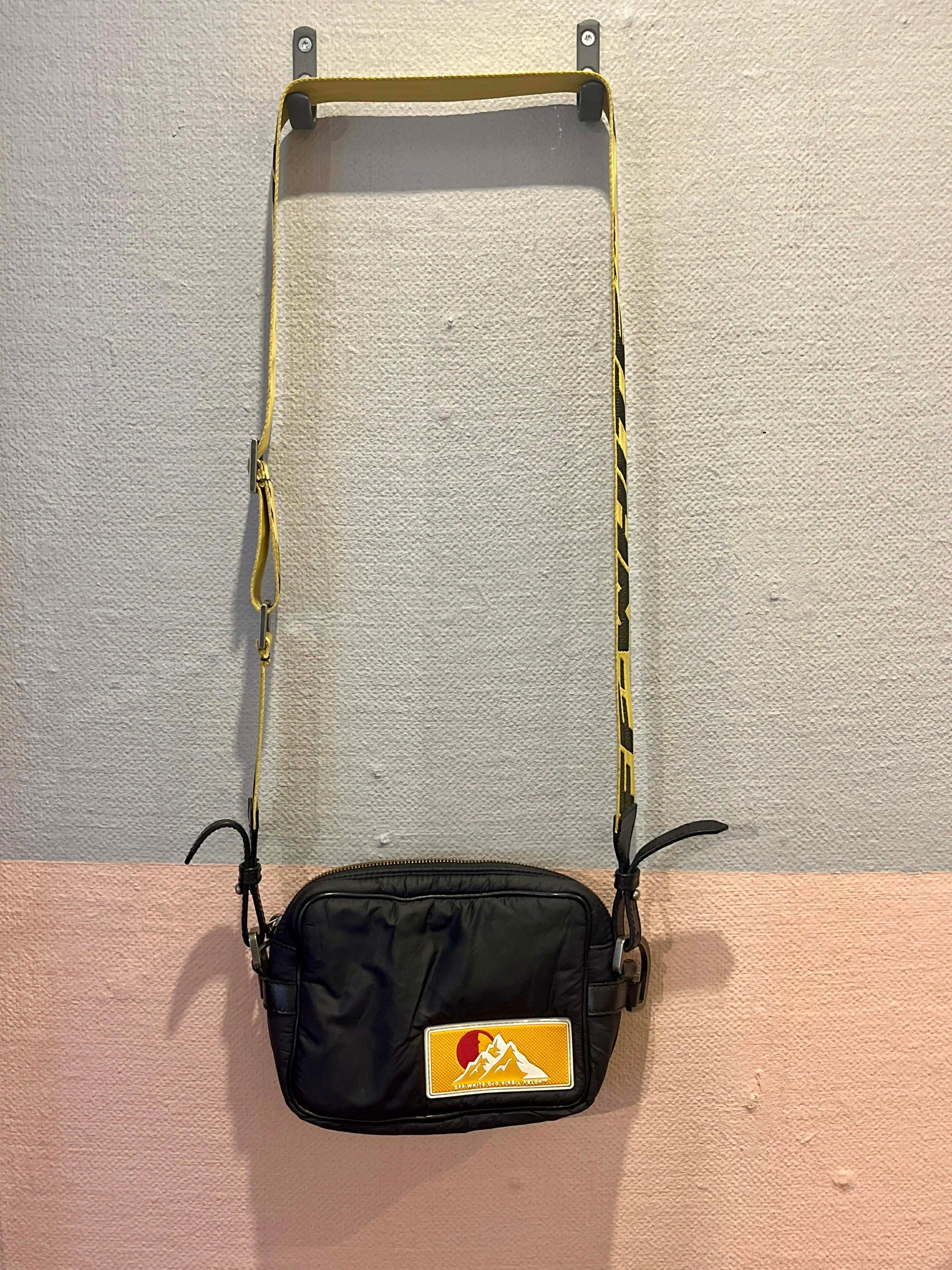 Off-White - Taske - 16 x 21 cm