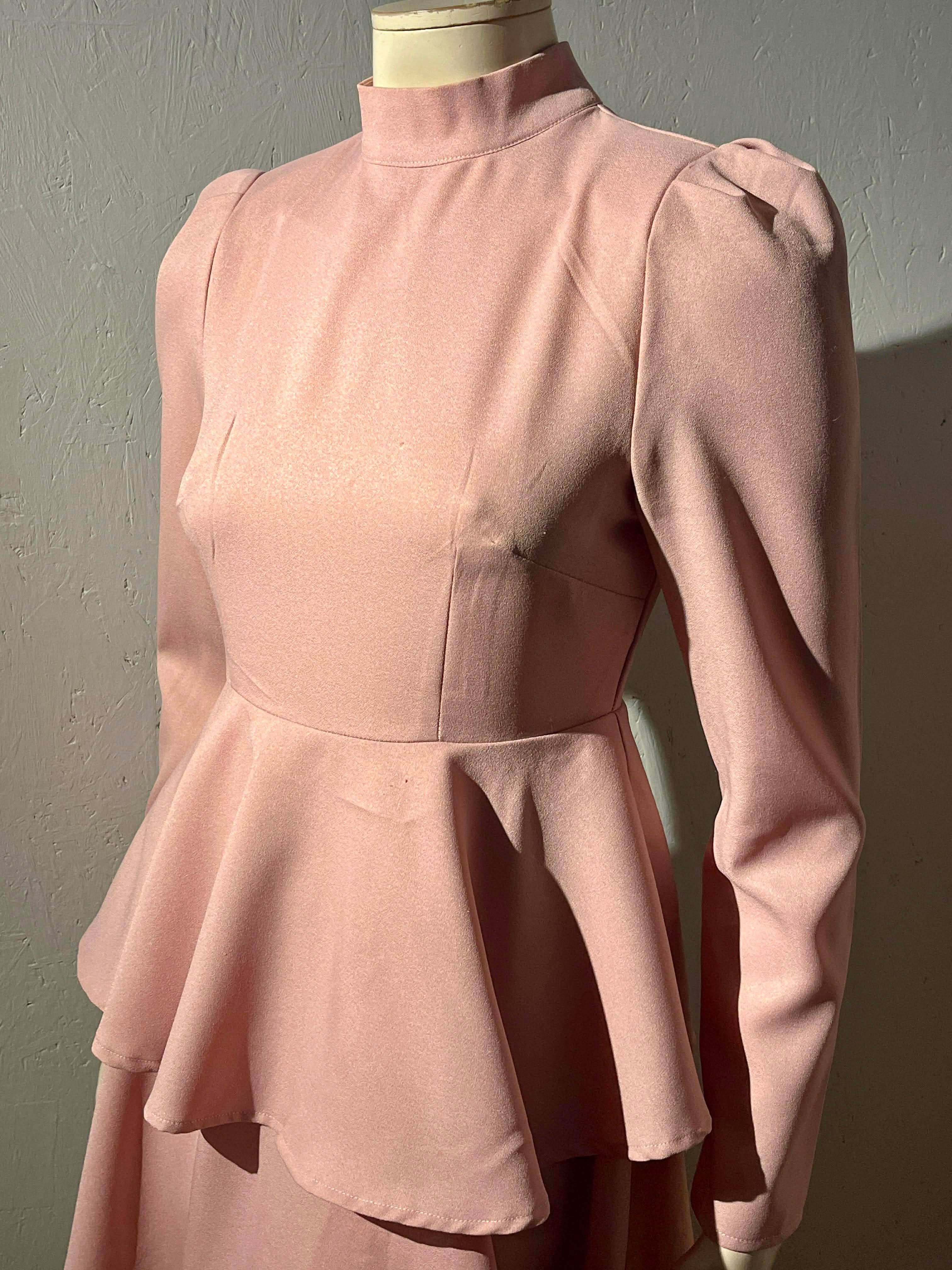 Pretty Little Thing - Kjole - Size: 36