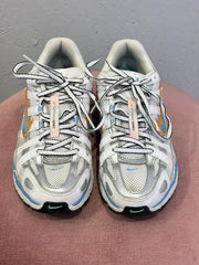 Nike - Sneakers - Size: 36