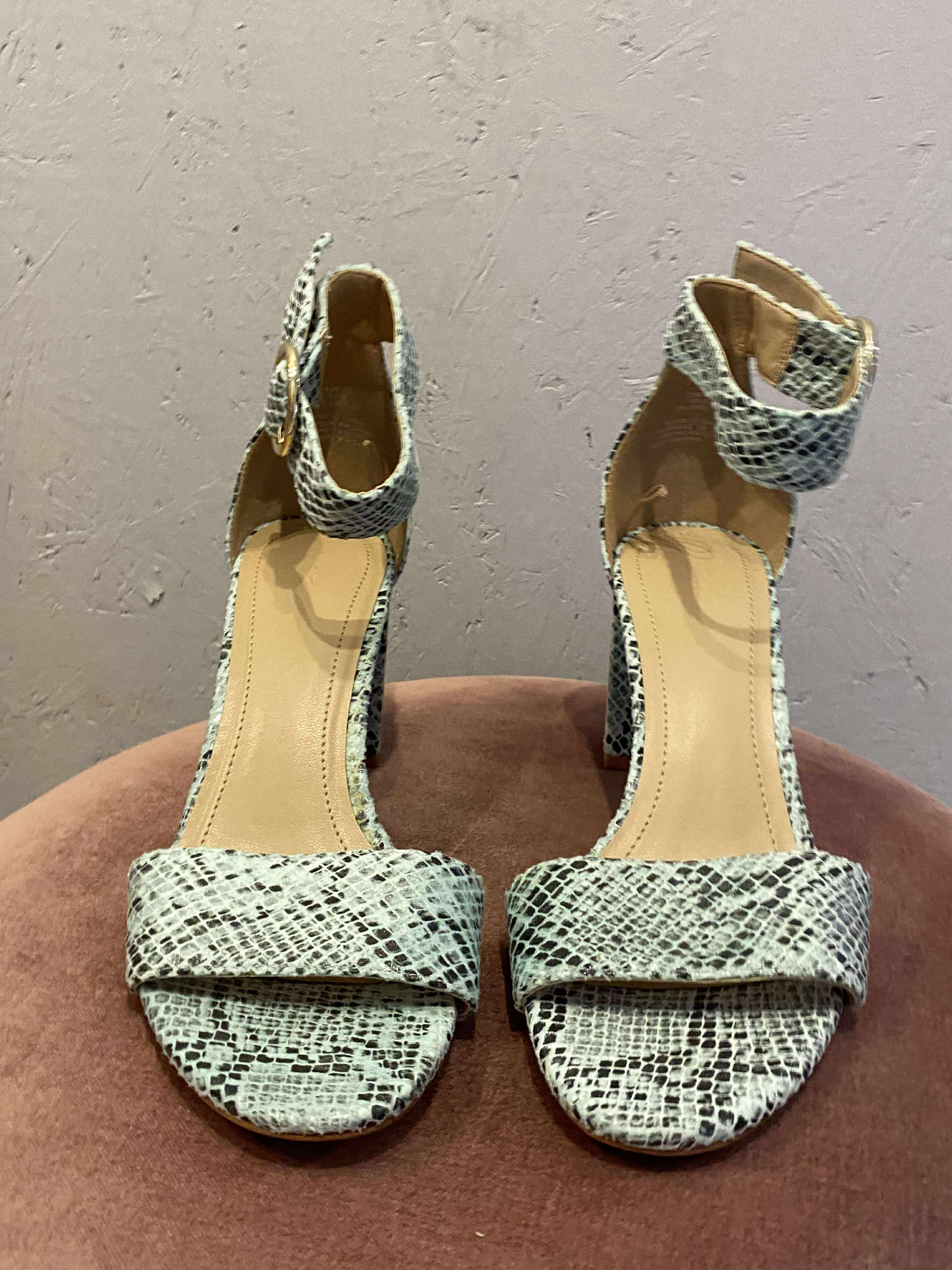 H&M - Stiletter - Size: 39