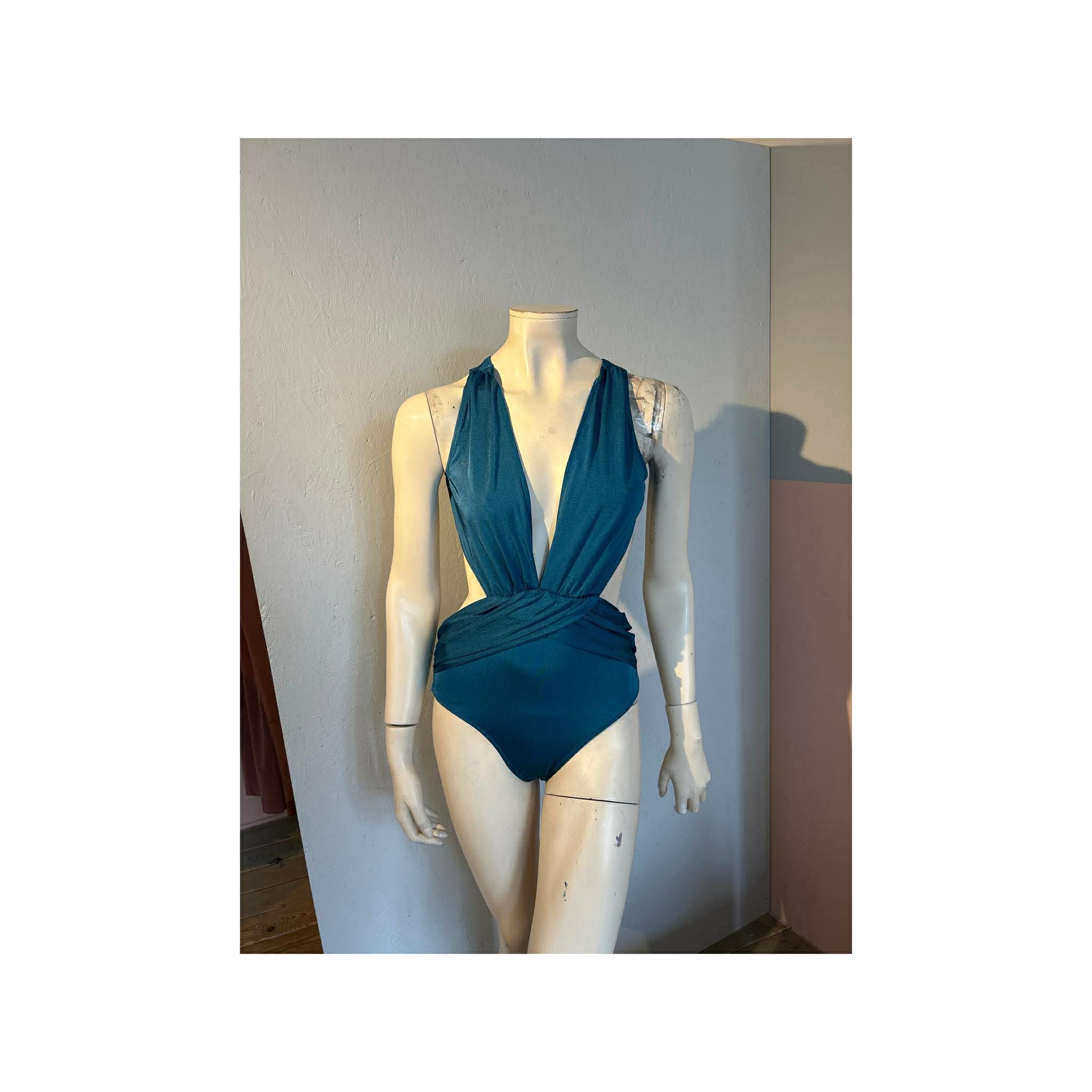 Oye Swimwear - Swimsuit - Size: S