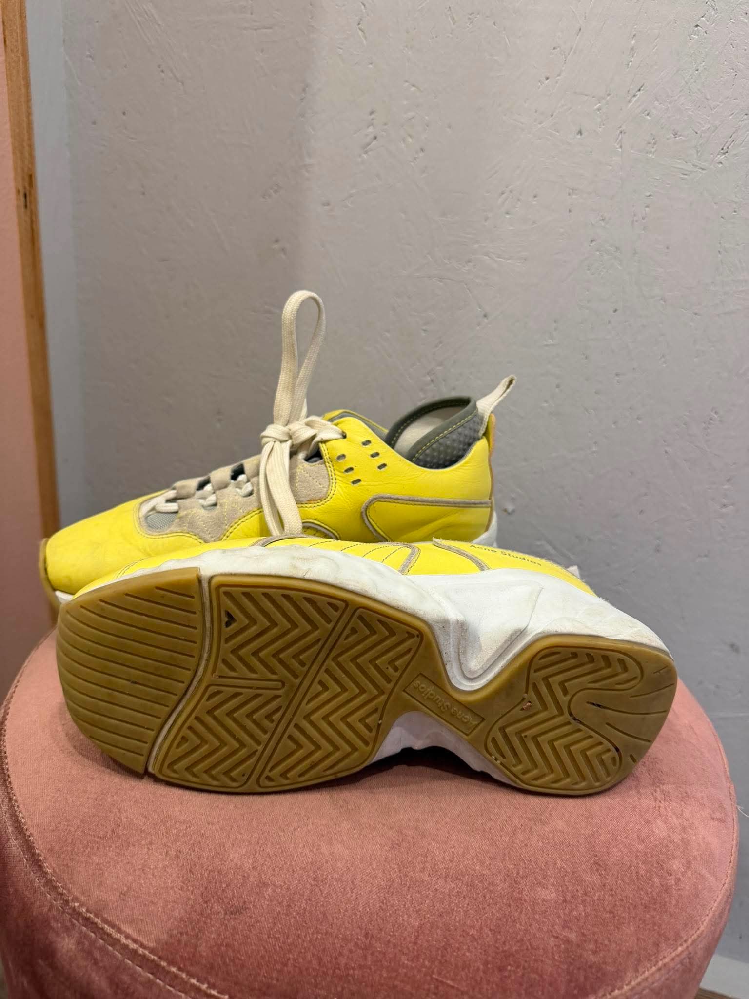 Acne Studios - Sneakers - Size: 37