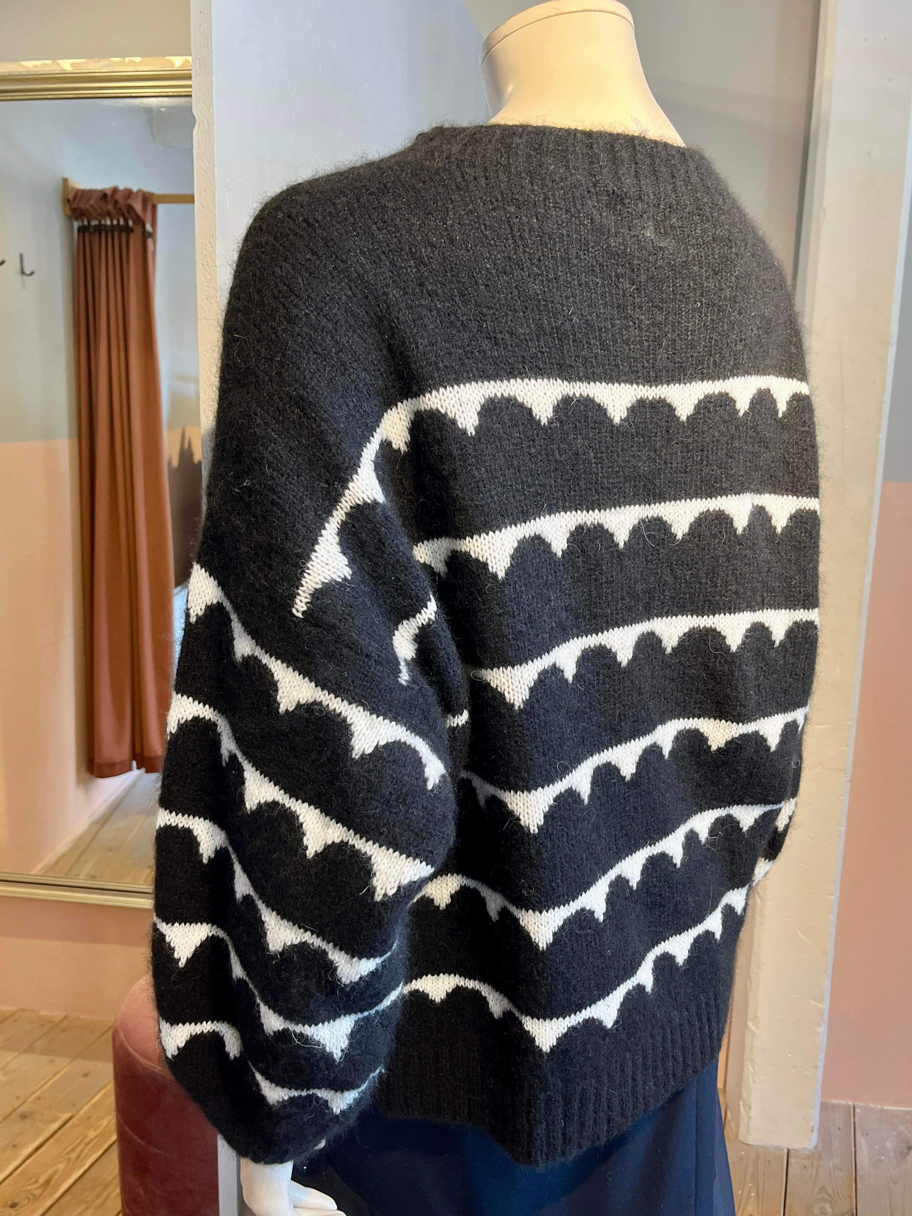 Gossia - Sweater - Size: One Size