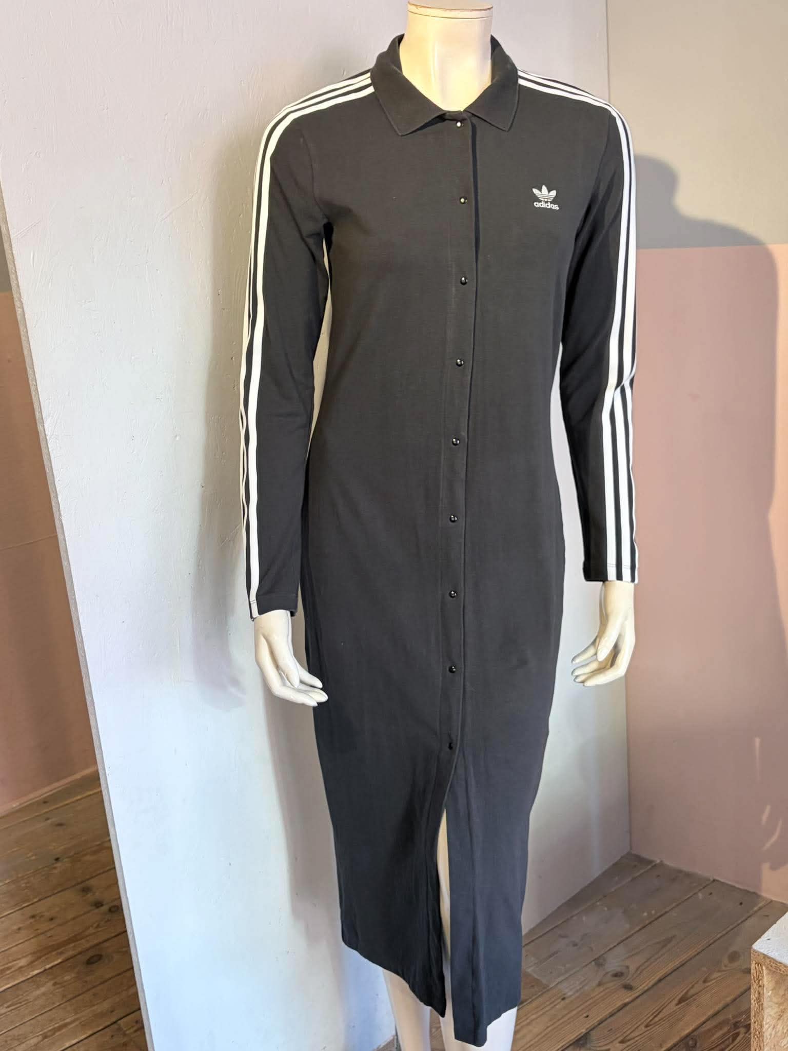 Adidas - Kjole - Size: 36