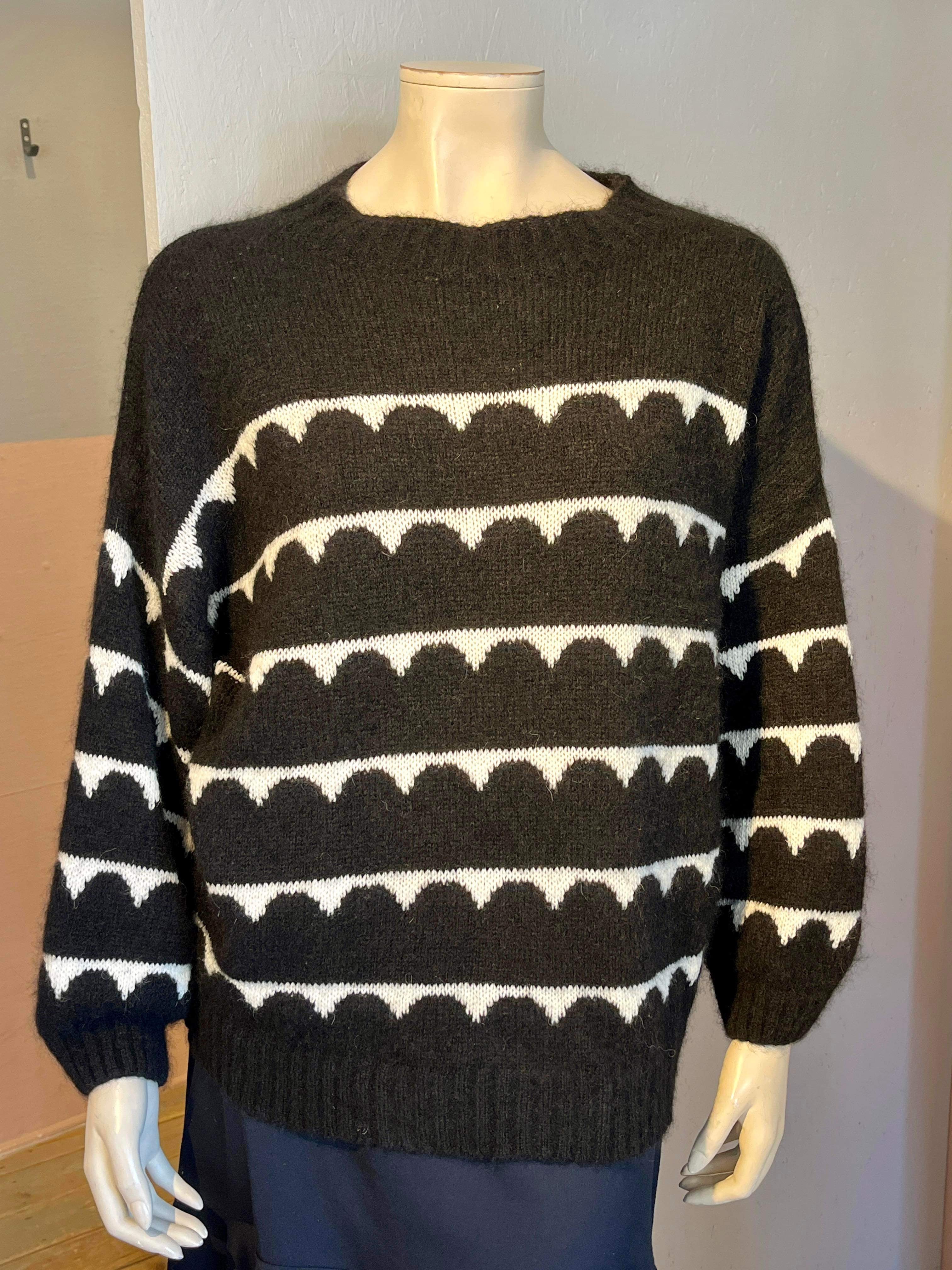 Gossia - Sweater - Size: One Size