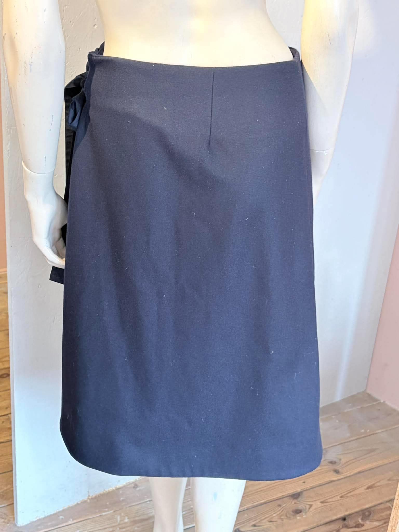 Cos - Nederdel - Size: 44