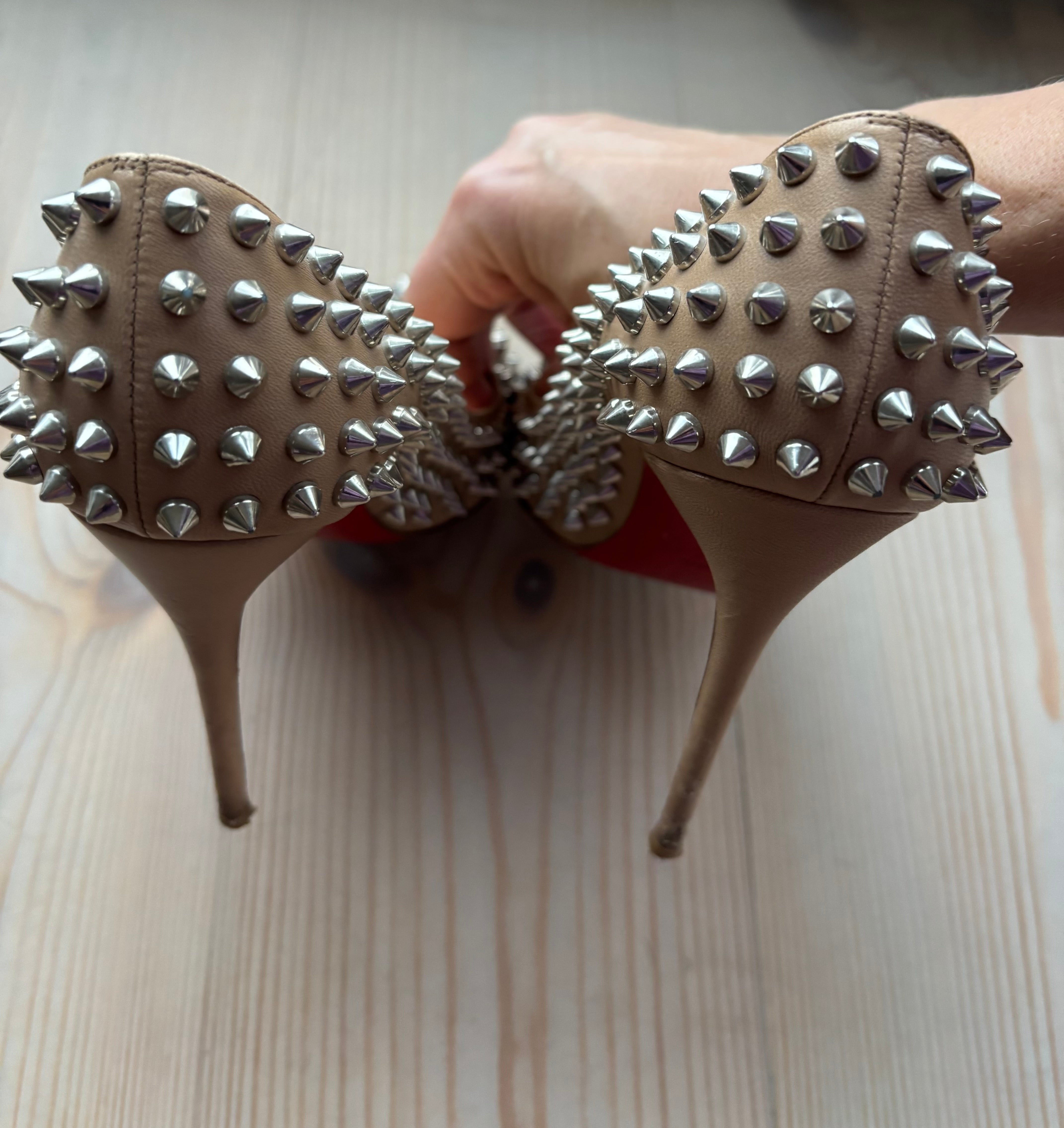 Christian Louboutin - Stiletter - Size: 38 1/2