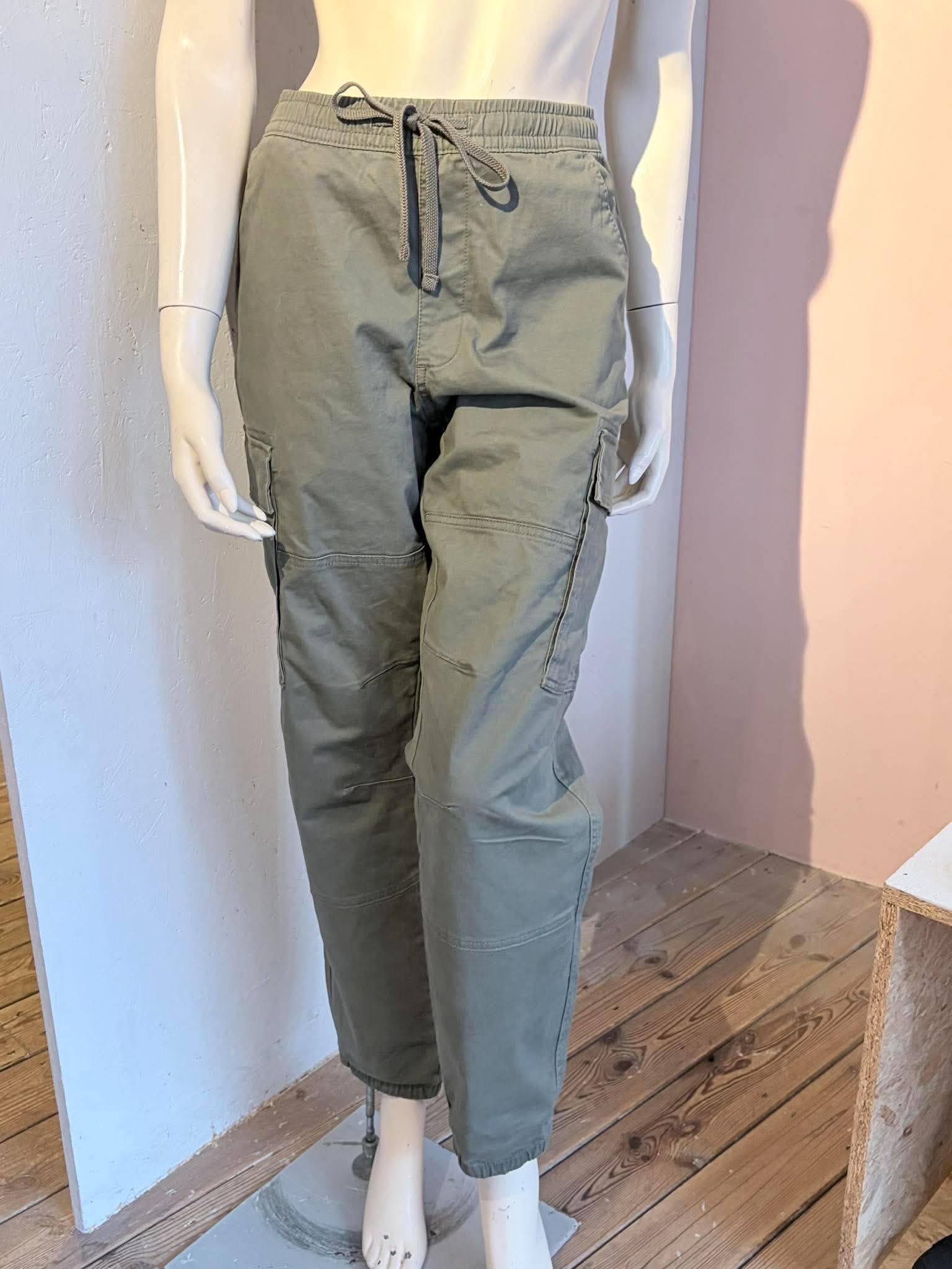 Pull & Bear - Bukser - Size: L