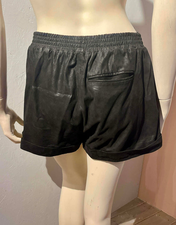 2nd Day - Shorts - Size: 40