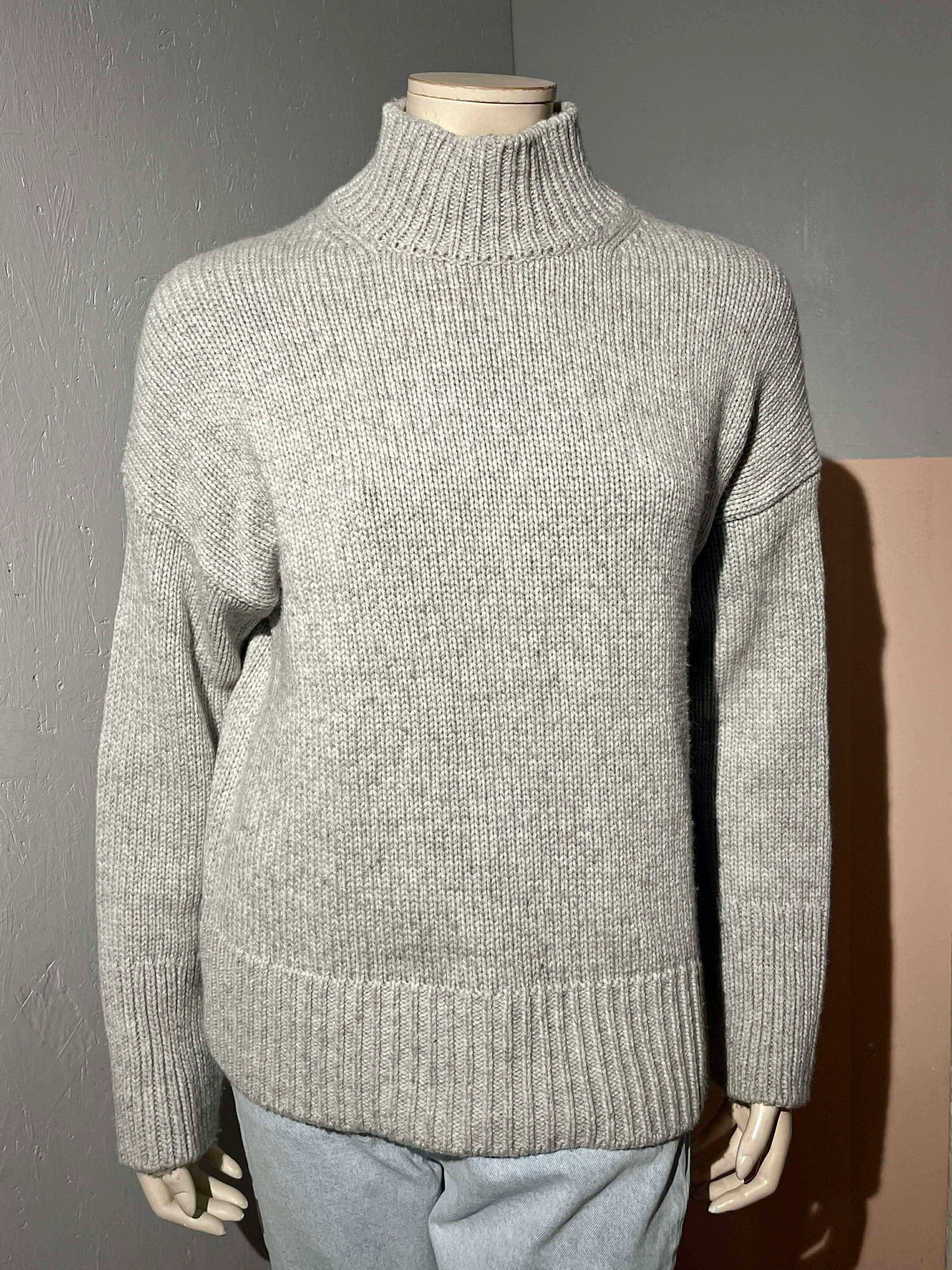 Vince - Sweater - Size: M