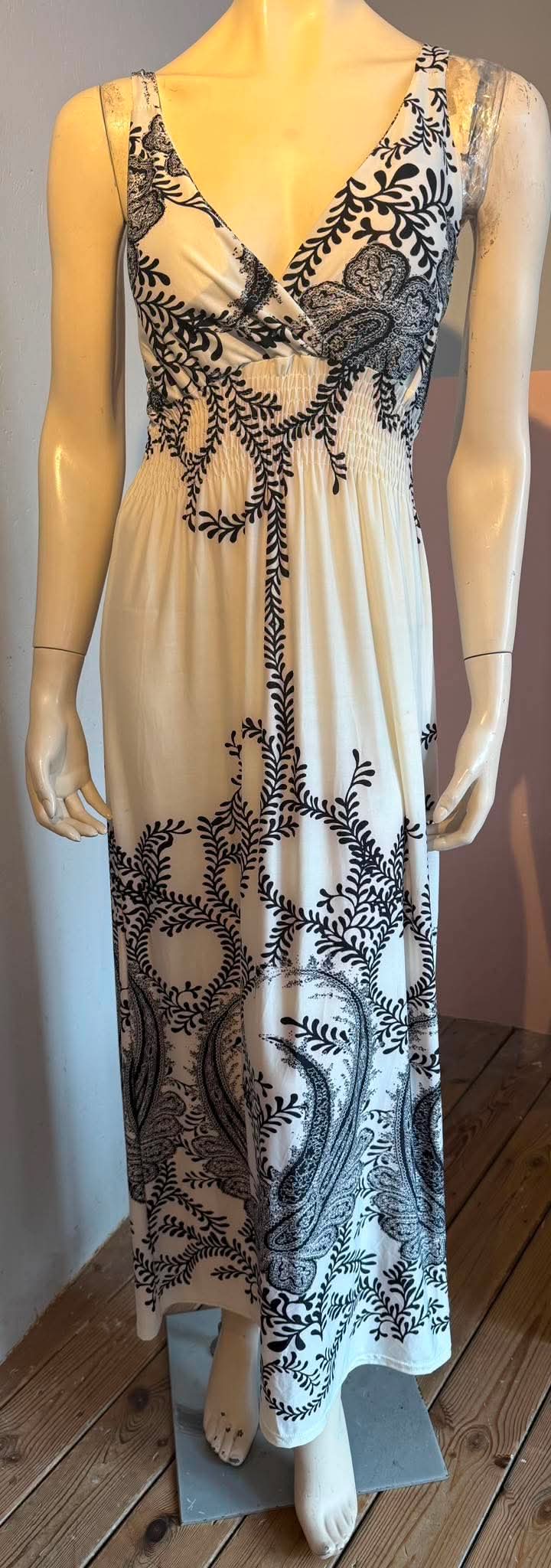No brand - Kjole - Size: M