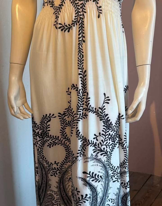 No brand - Kjole - Size: M