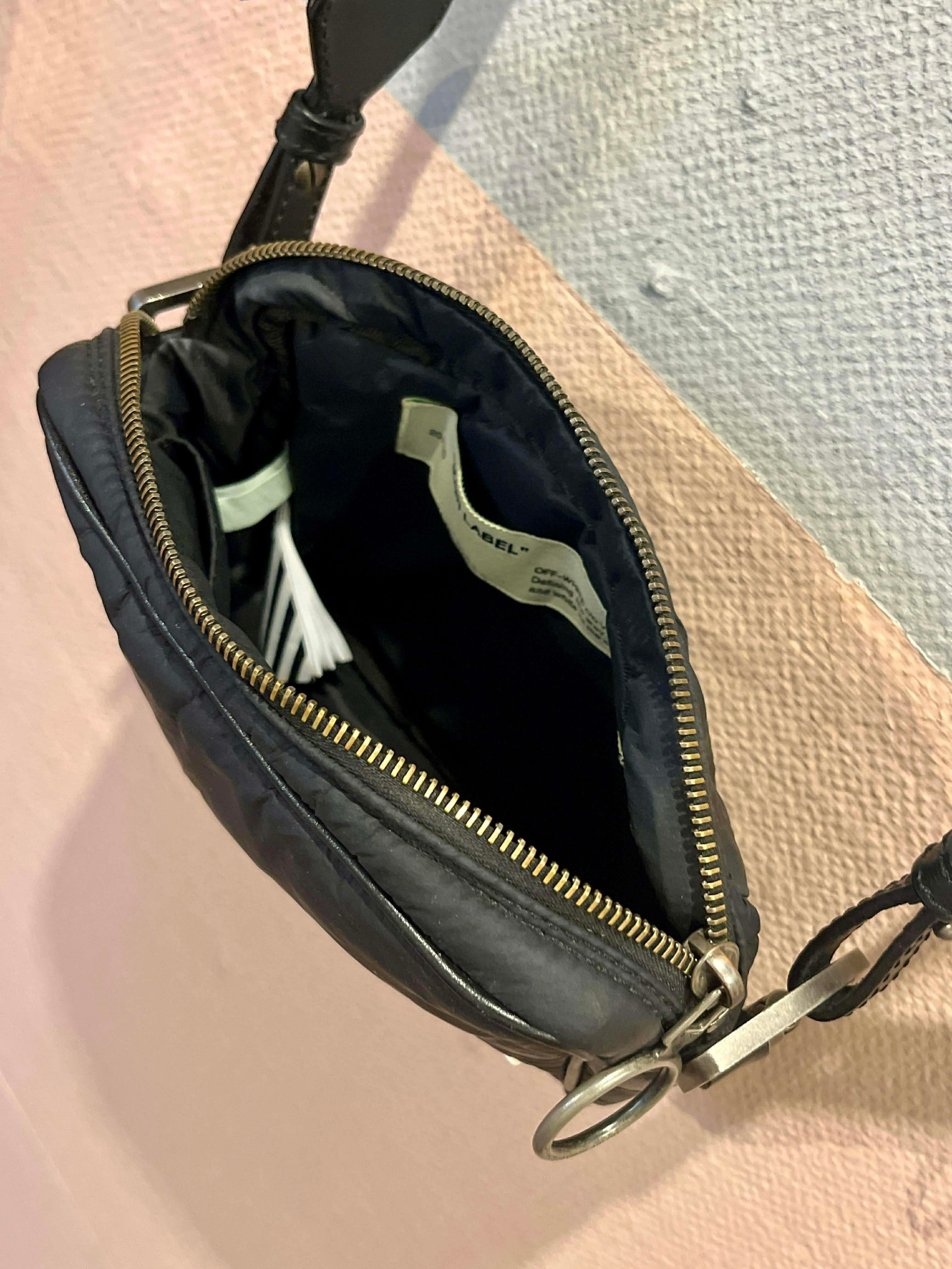 Off-White - Taske - 16 x 21 cm