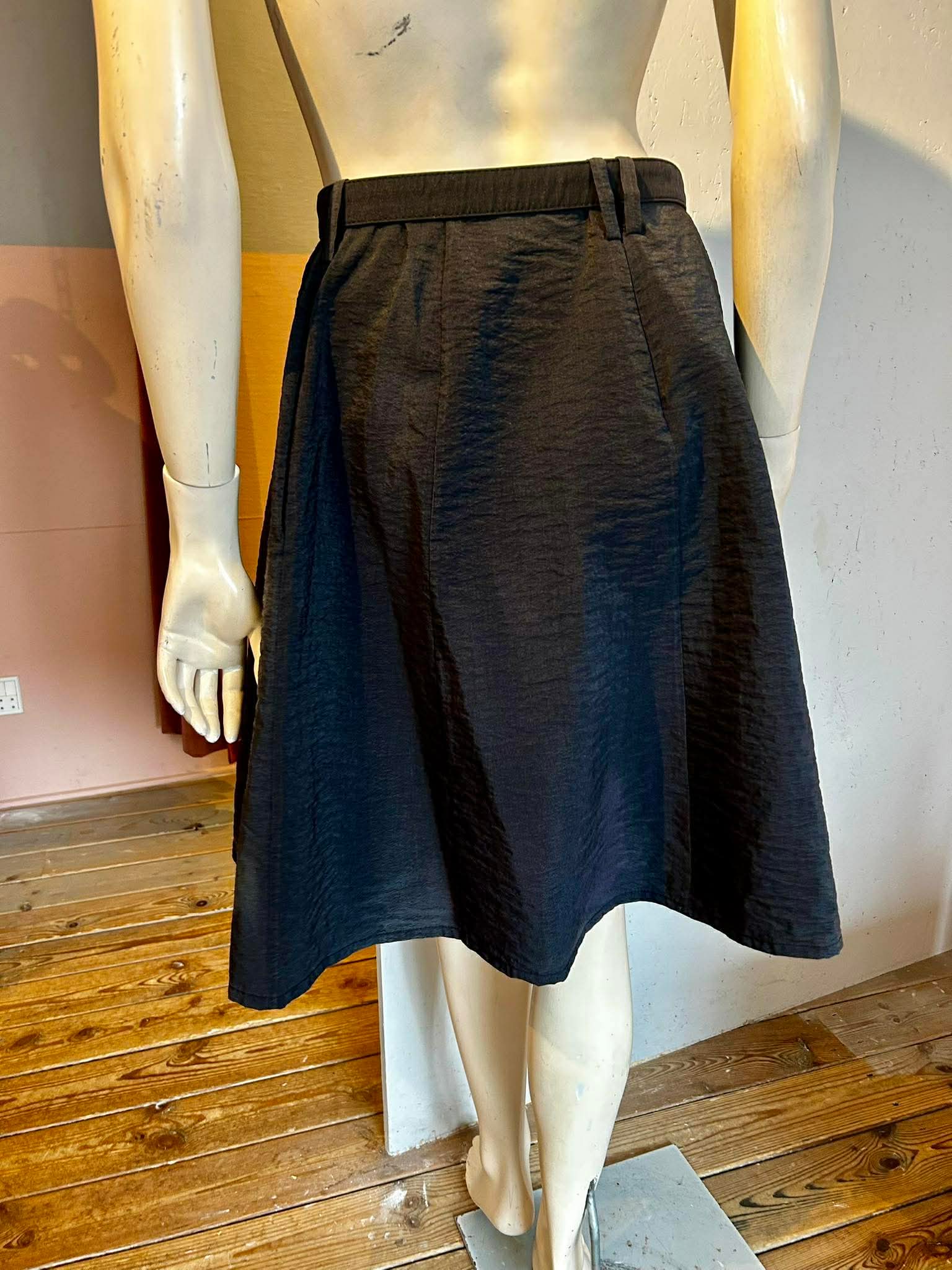 Rika - Nederdel - Size: M