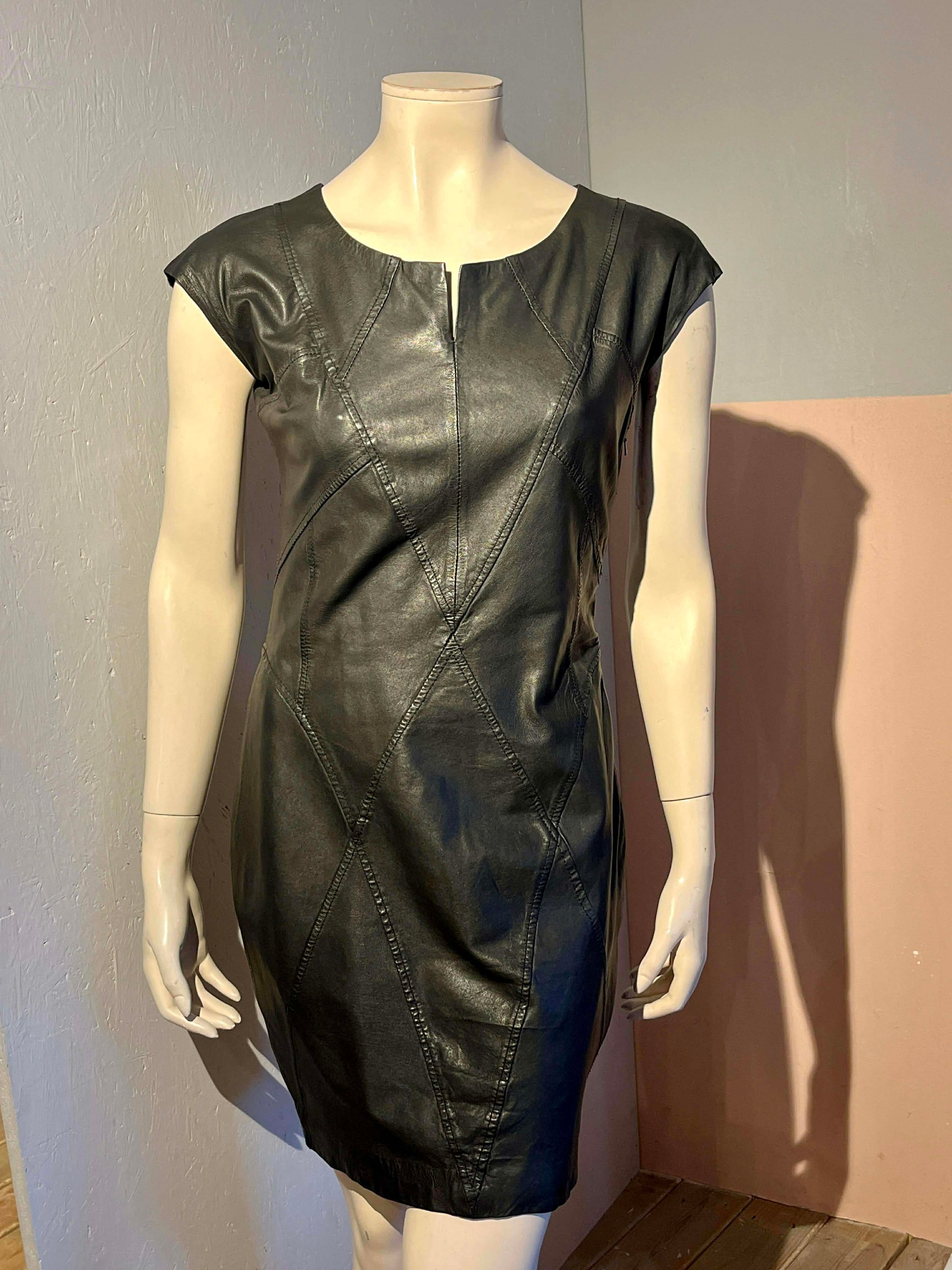 Stella Nova - Skindkjole - Size: S