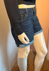 Levis - Shorts - Size: M