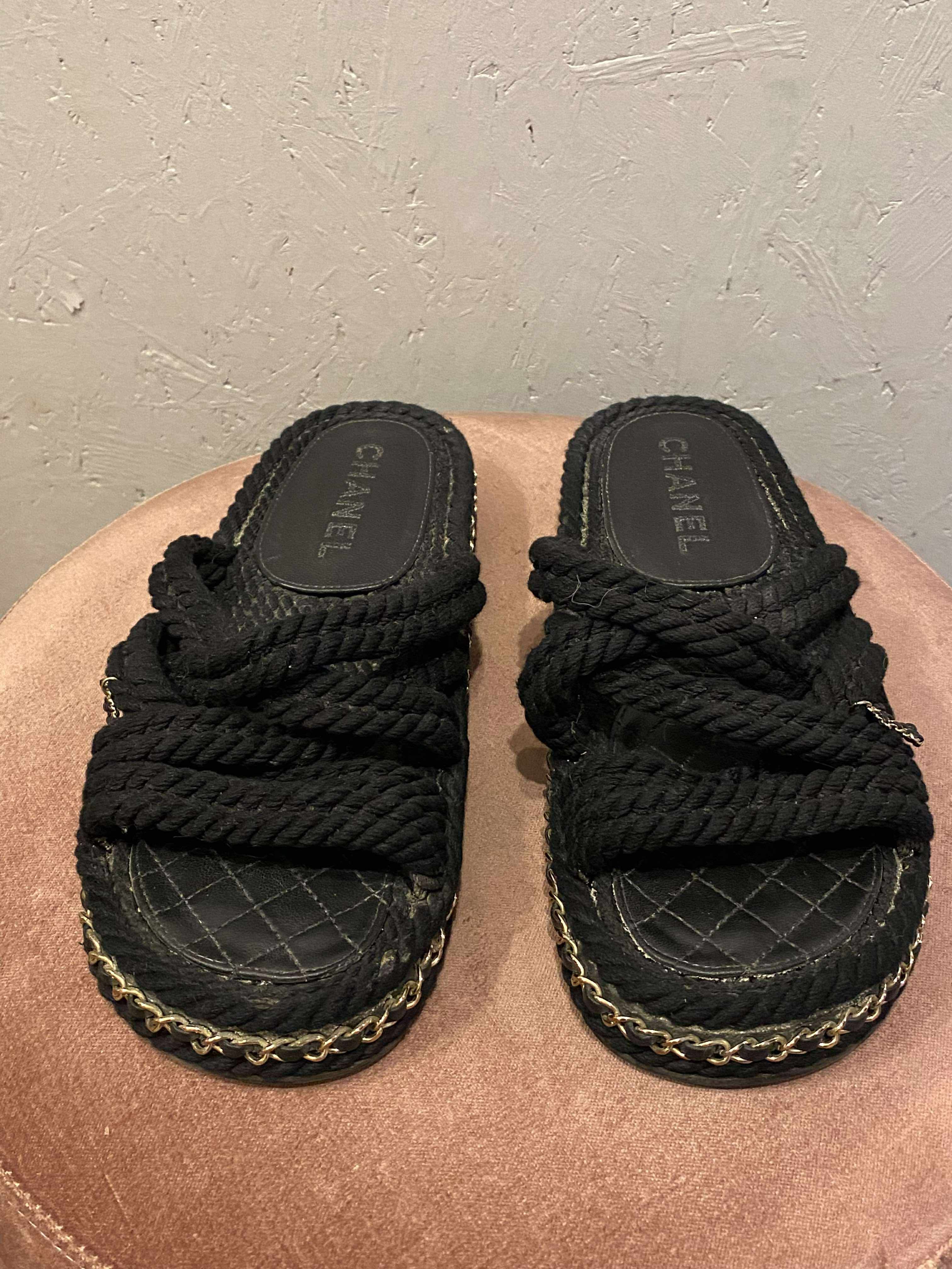 Chanel - Sandaler - Size: 38