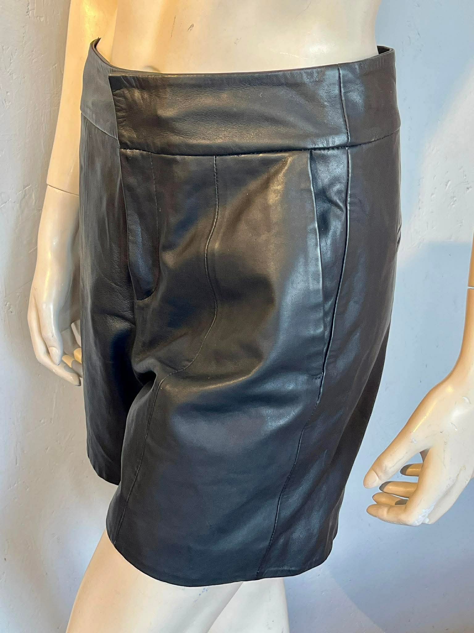 My Essential Wardrobe - Skindshorts - Size: 36