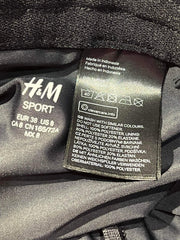 H&M Sport - Shorts - Size: 38
