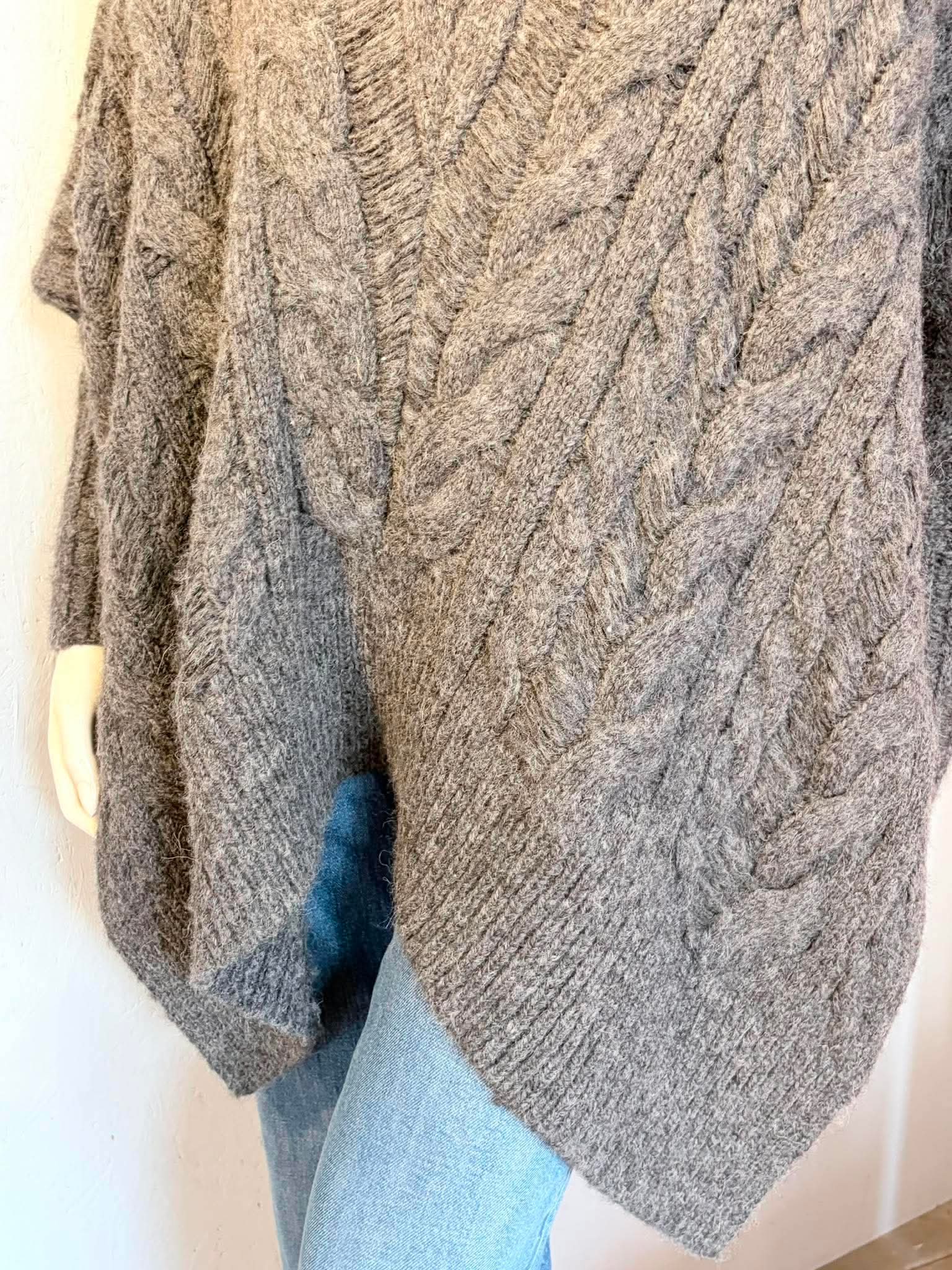 All Saints - Sweater - Size: One Size