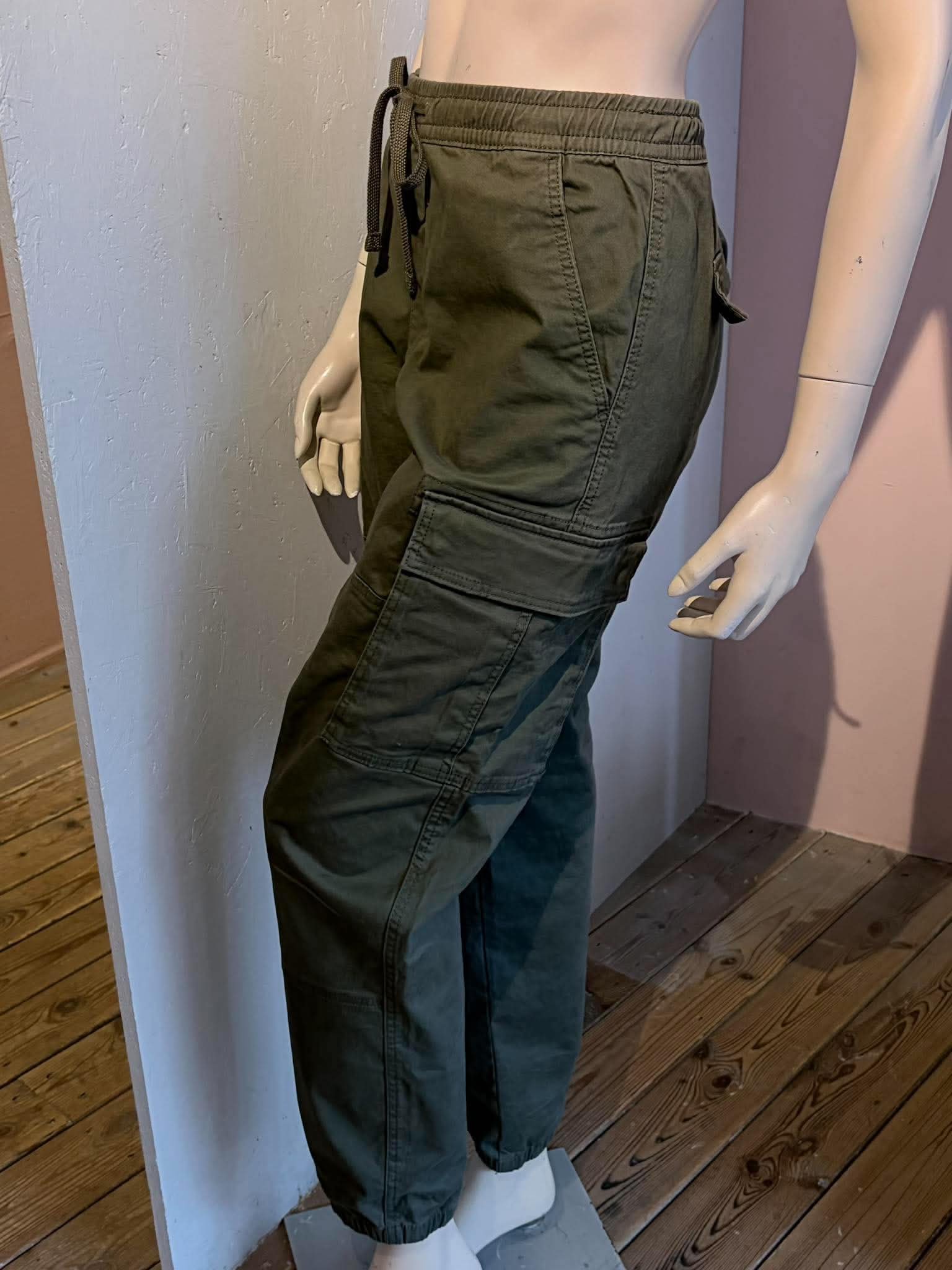 Pull & Bear - Bukser - Size: L