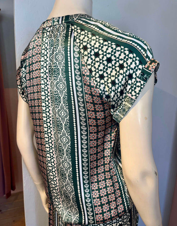 Culture - Top - Size: XS