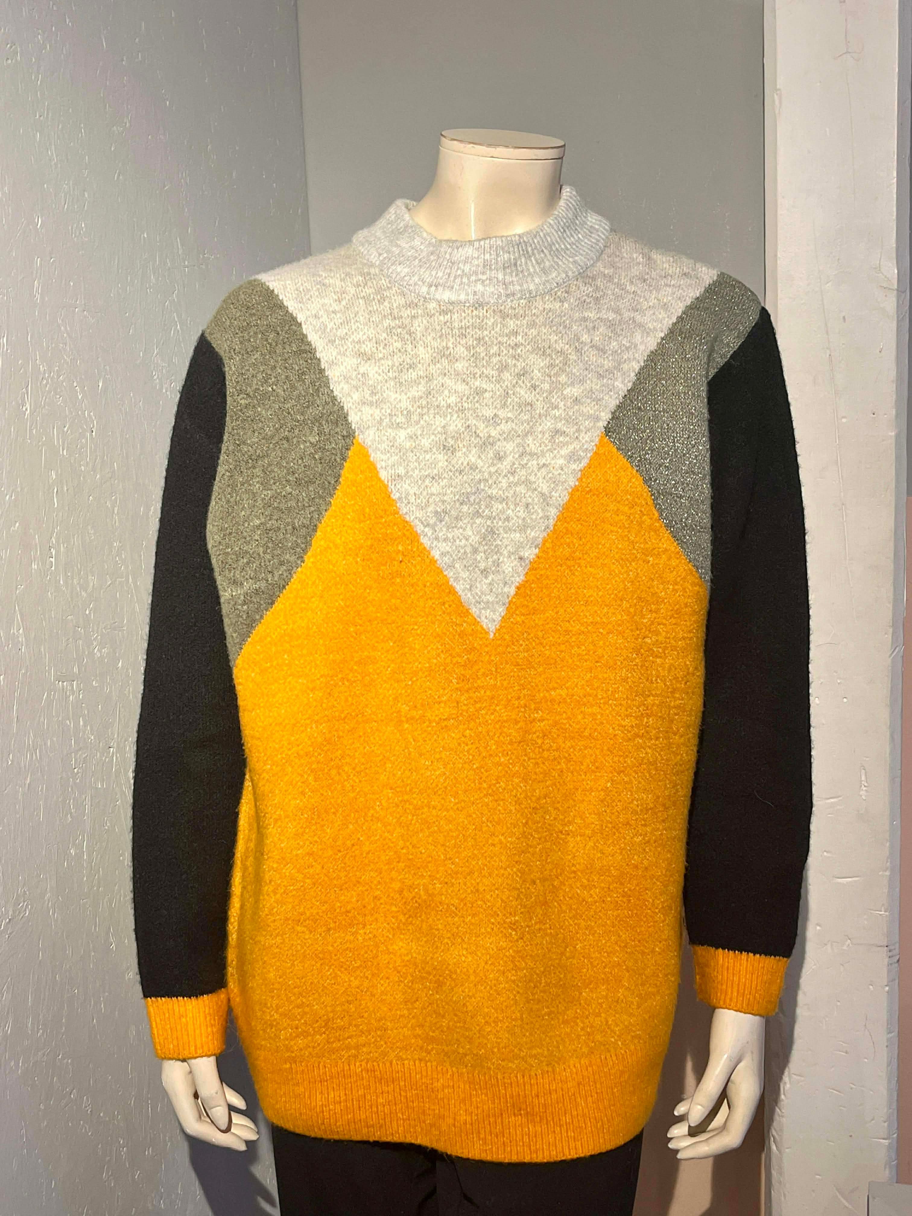 Ze-Ze - Sweater - Size: L