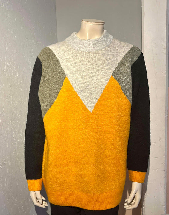 Ze-Ze - Sweater - Size: L