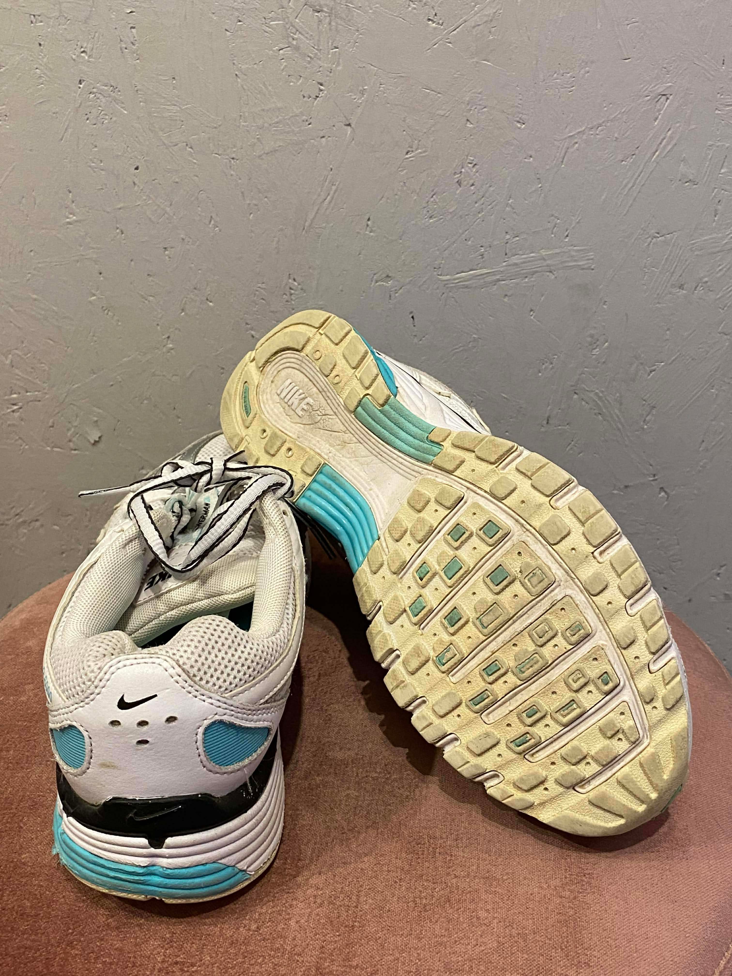 Nike - Sneakers - Size: 38