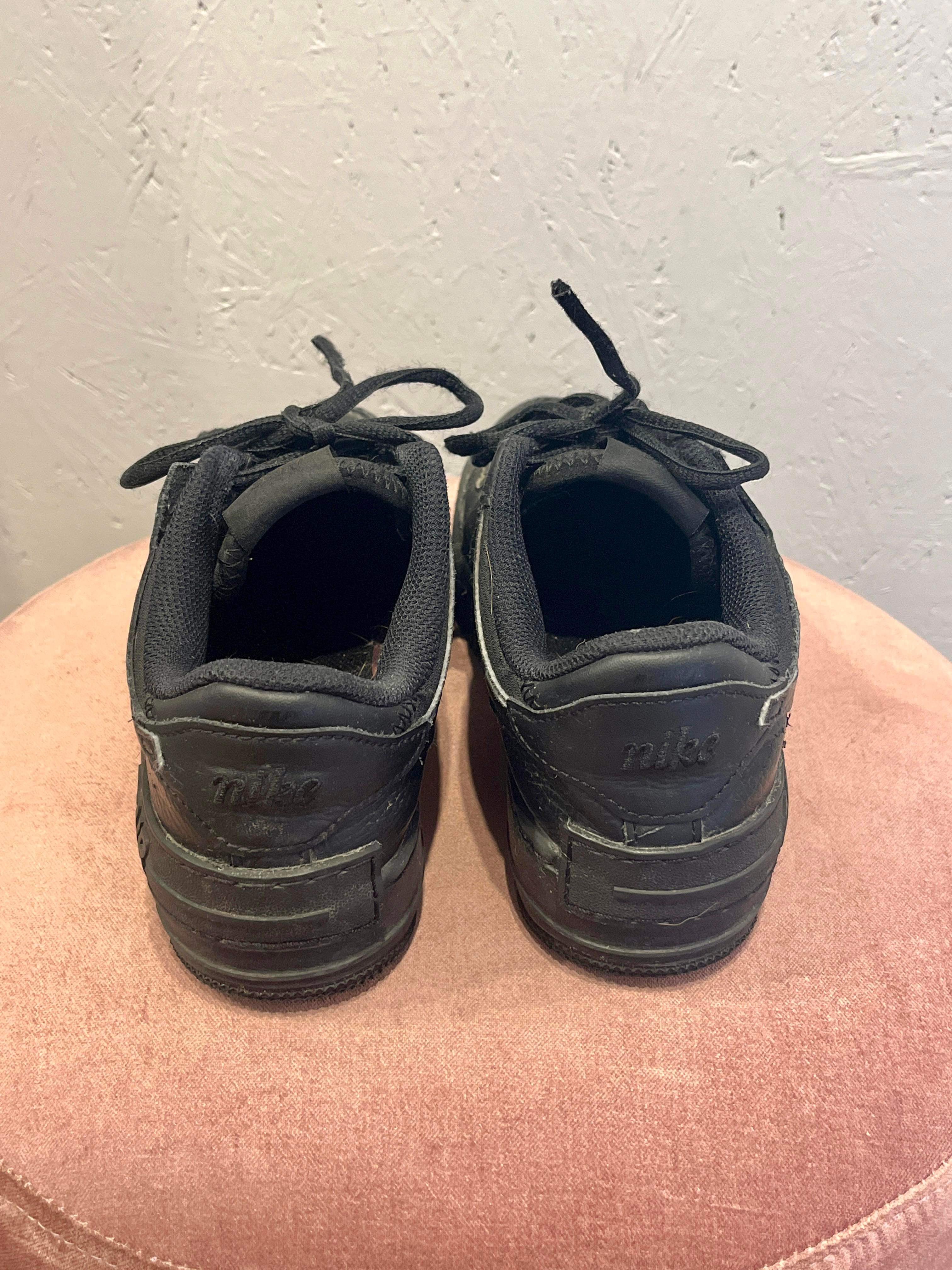 Nike - Sneakers - Size: 36 1/2