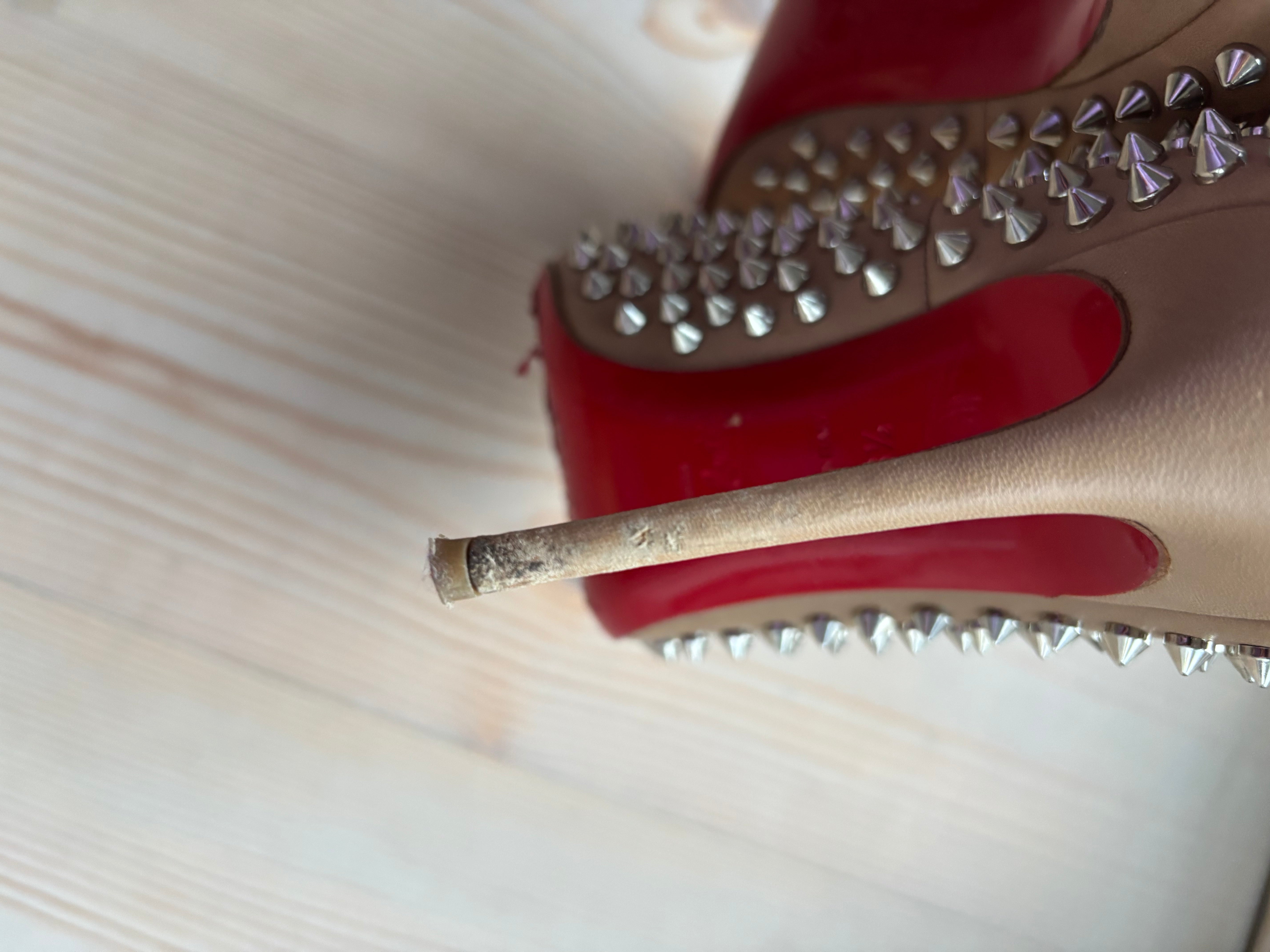 Christian Louboutin - Stiletter - Size: 38 1/2