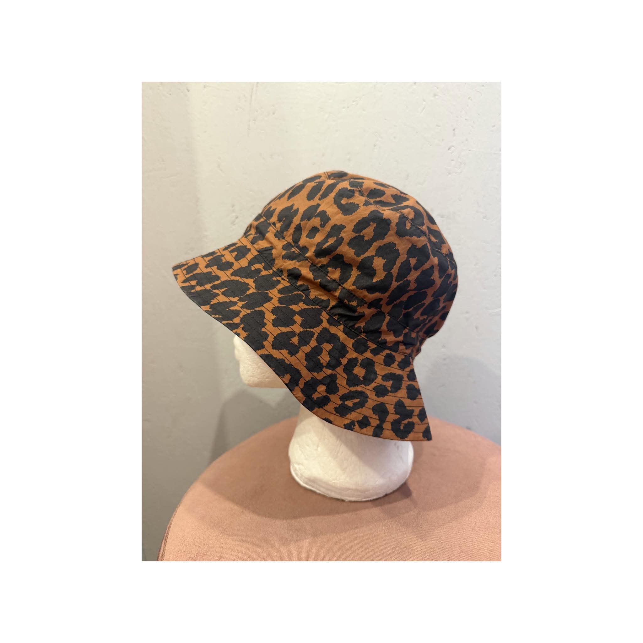 Ganni - Bøllehat - Size: 55 cm
