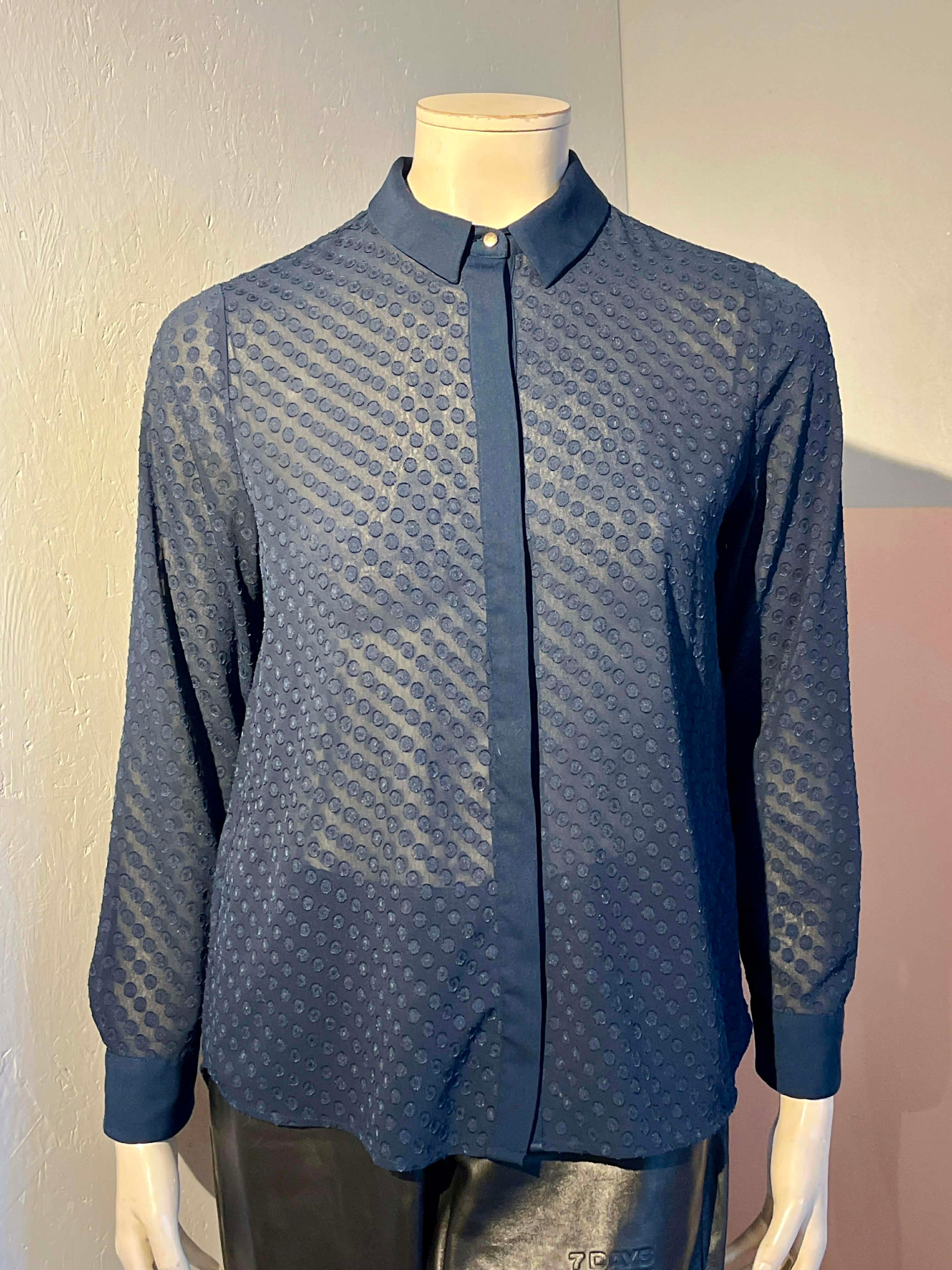 H&M - Skjorte - Size: 38