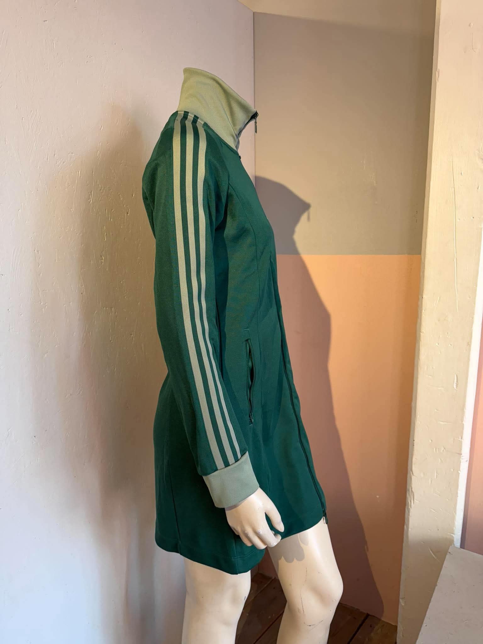 Adidas - Kjole - Size: S