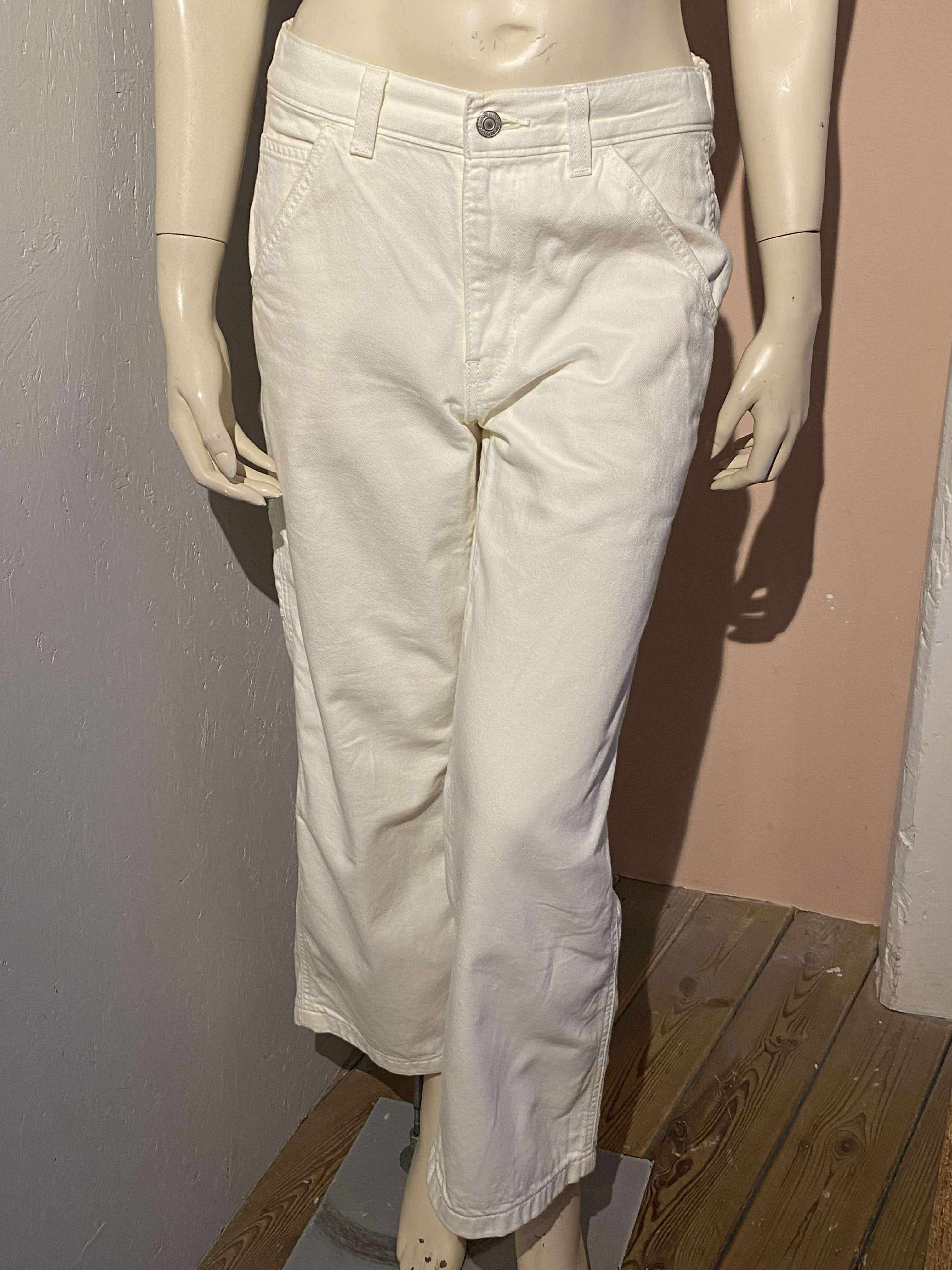 Levis - Jeans - Size: 26