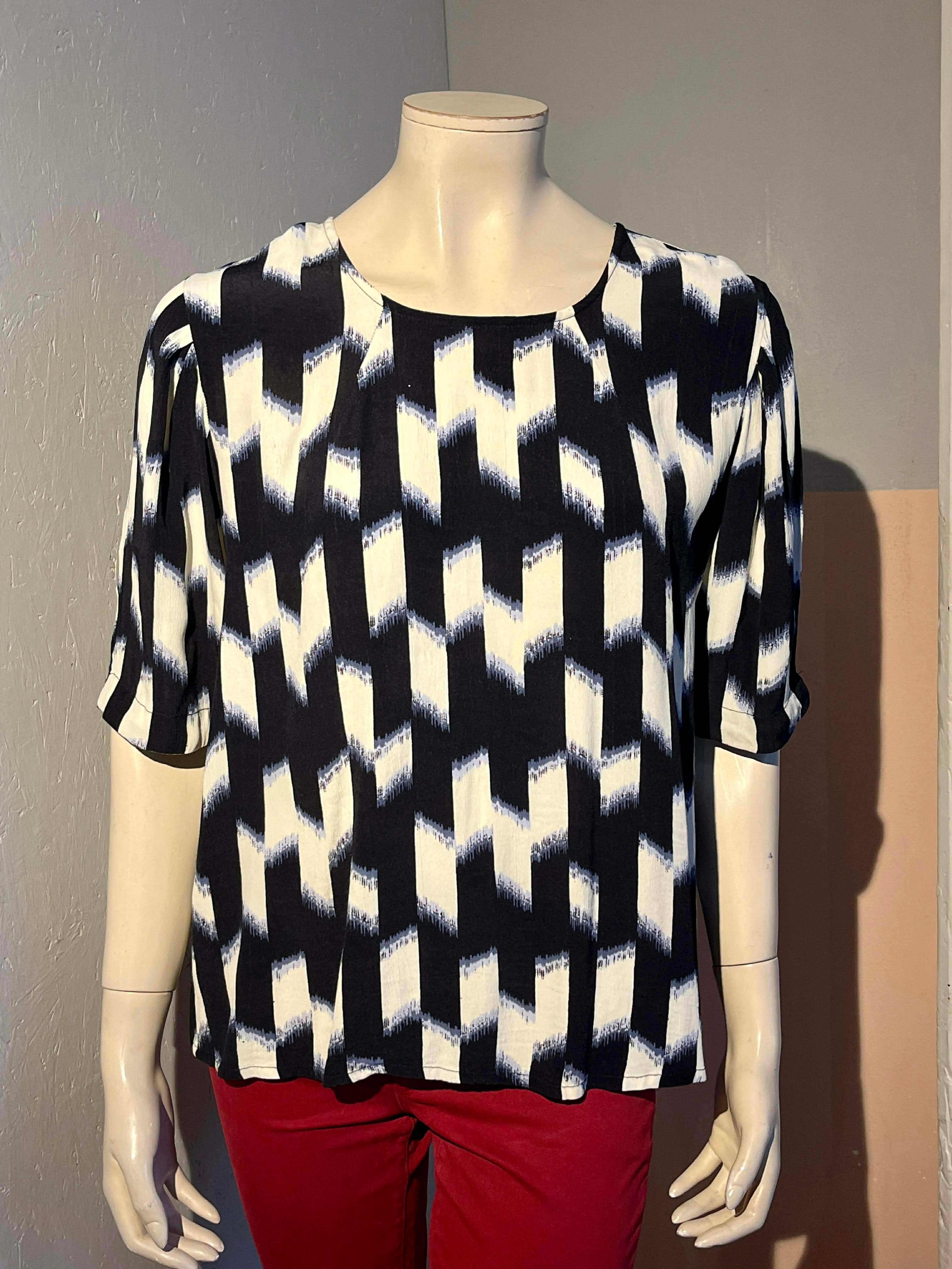 Masai - Top - Size: L