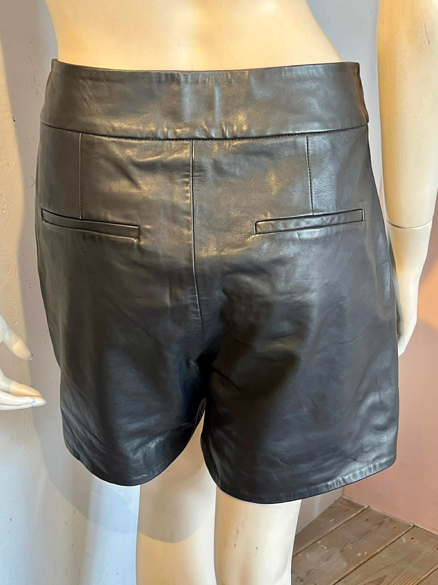 My Essential Wardrobe - Skindshorts - Size: 36