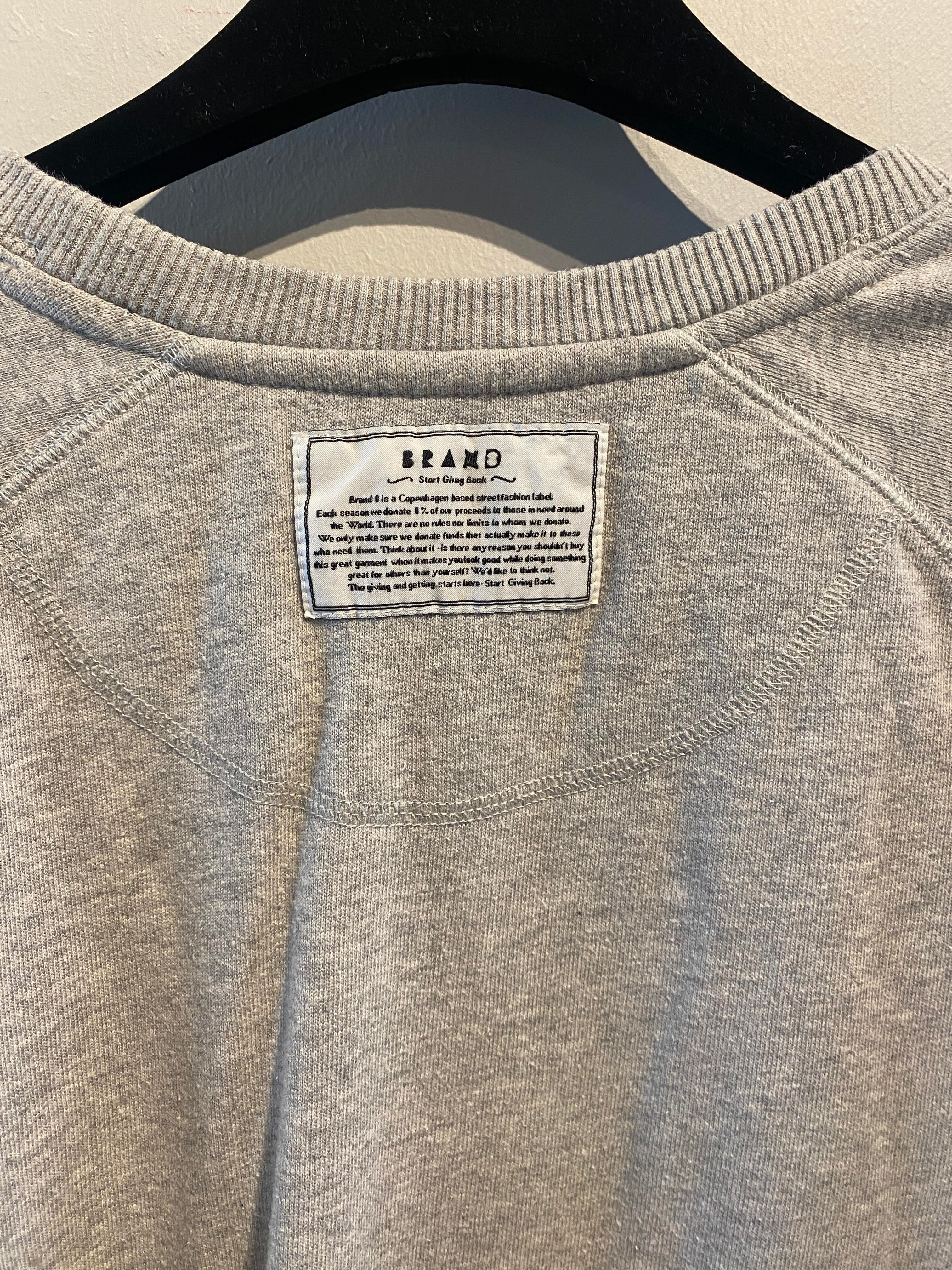 Brand 8 - Sweatshirt - Size: S