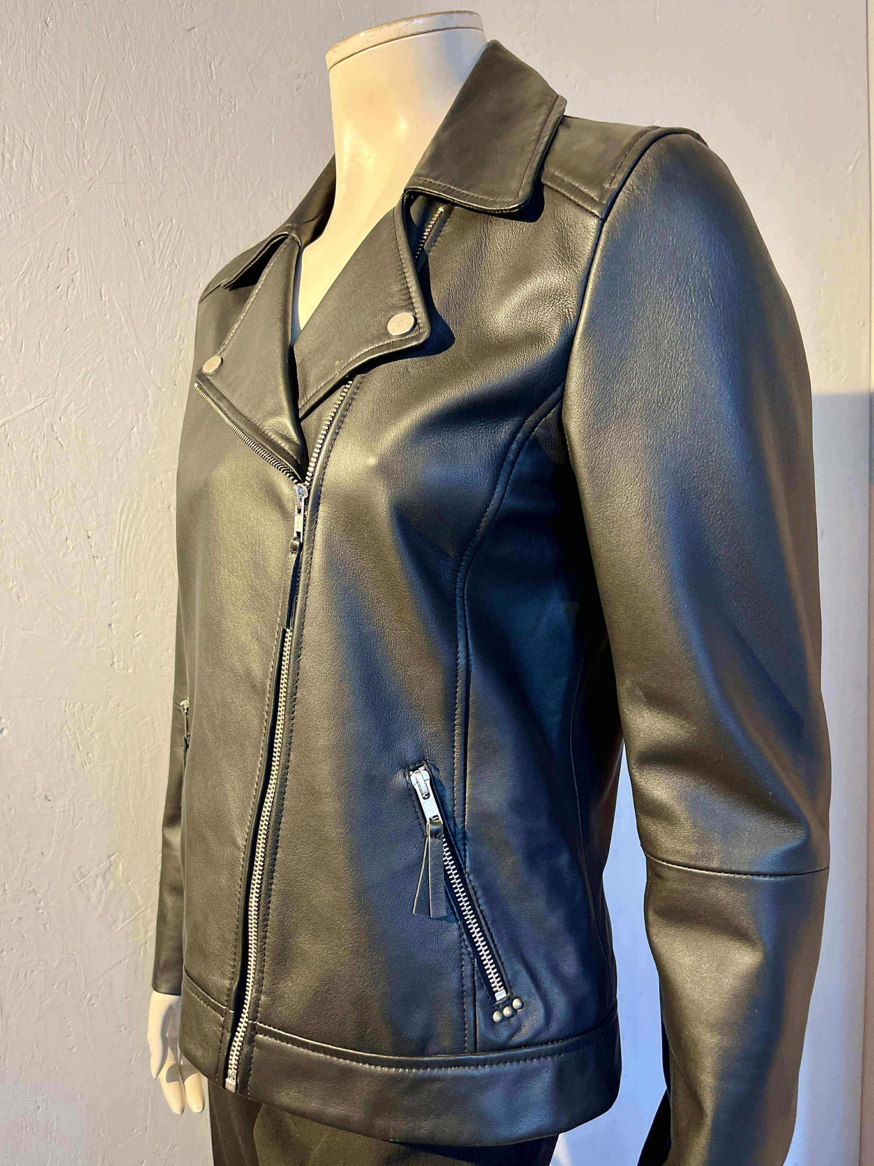 The Wardrobe - Skindjakke - Size: 40