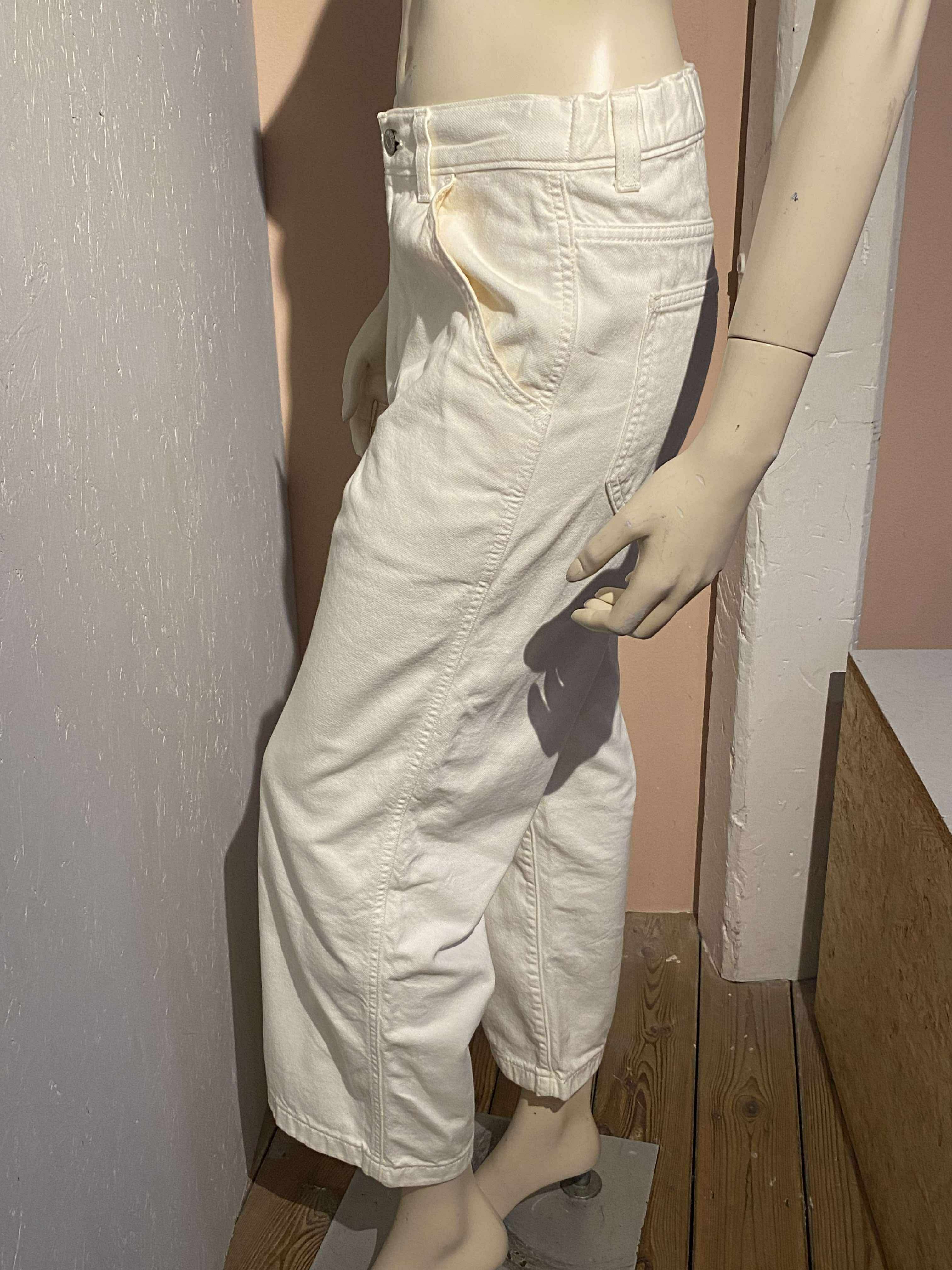 Levis - Jeans - Size: 26