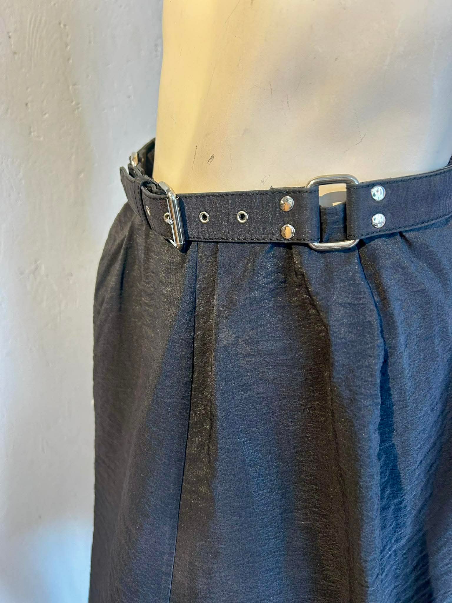 Rika - Nederdel - Size: M